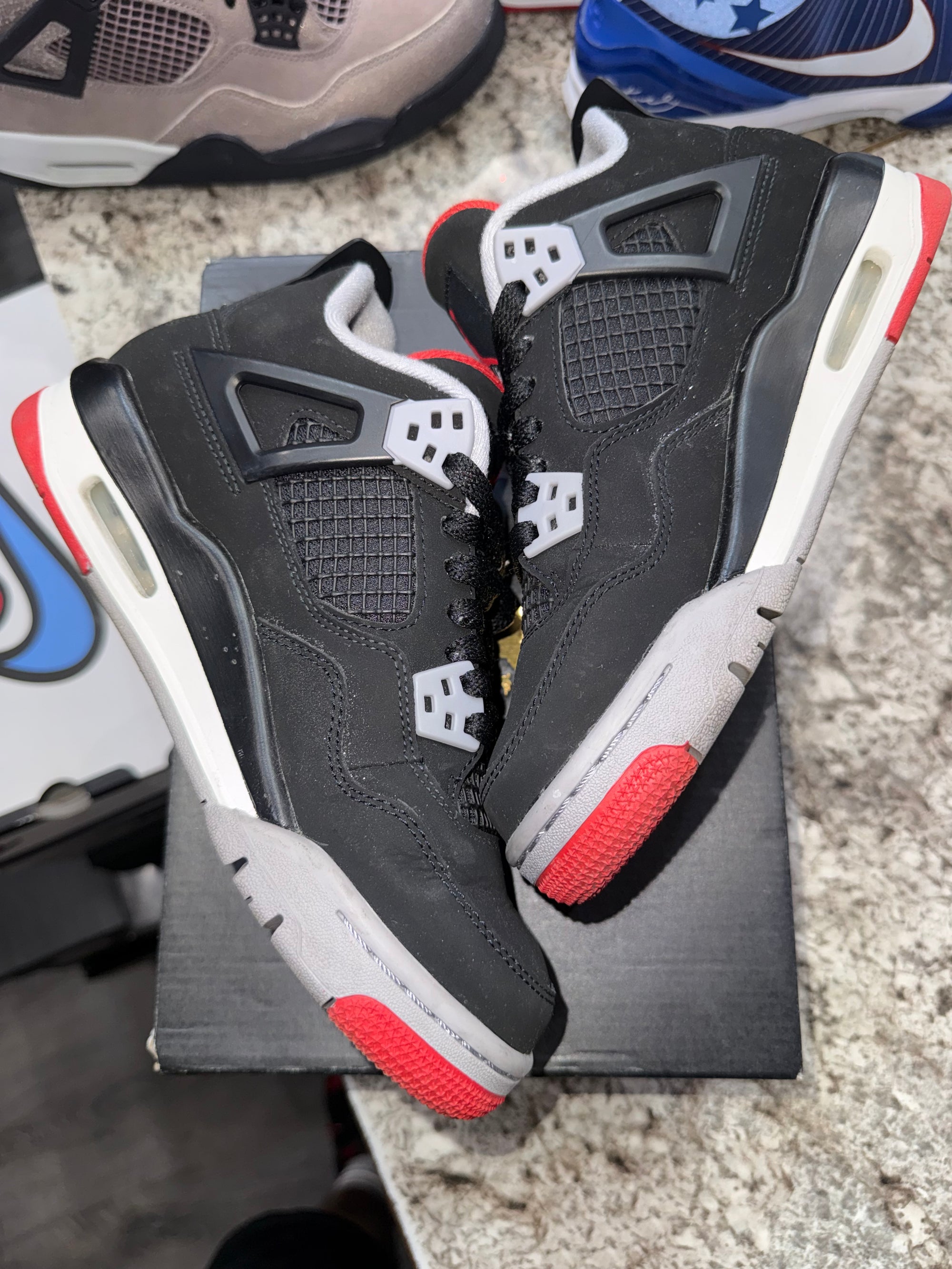 Jordan 4 Retro Bred (2019)