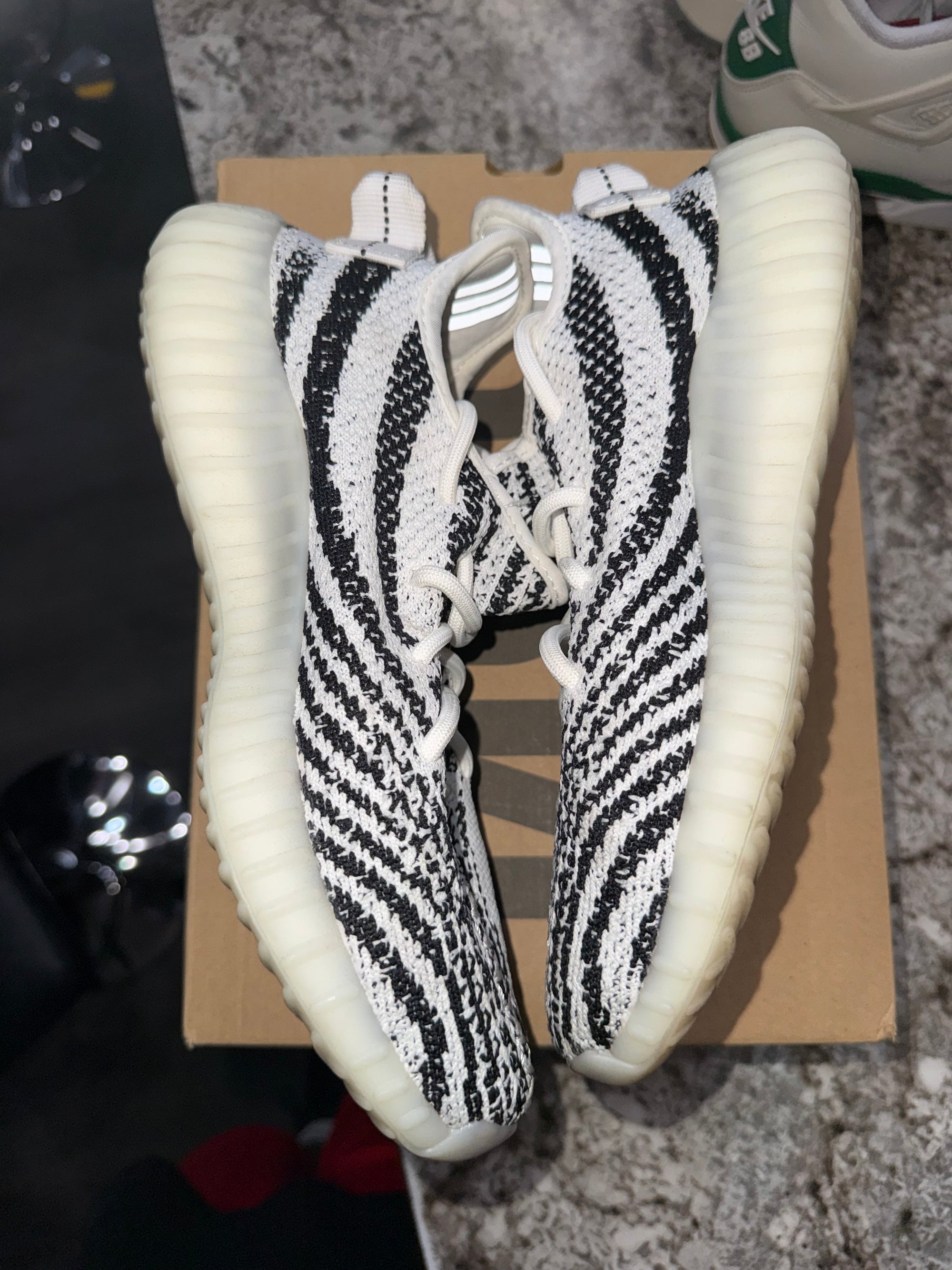 adidas Yeezy Boost 350 V2 Zebra