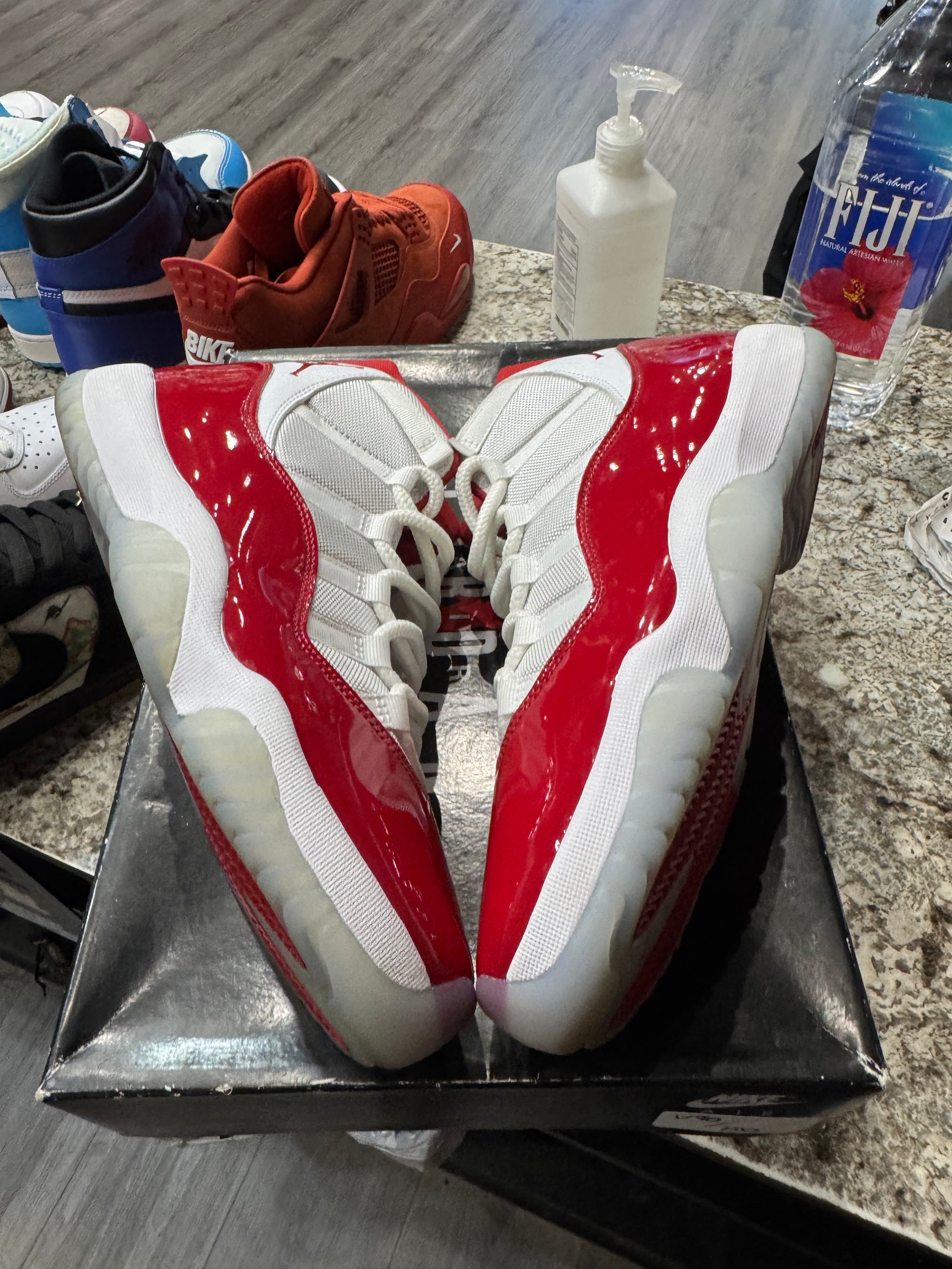 Jordan 11 Retro Cherry (2022)
