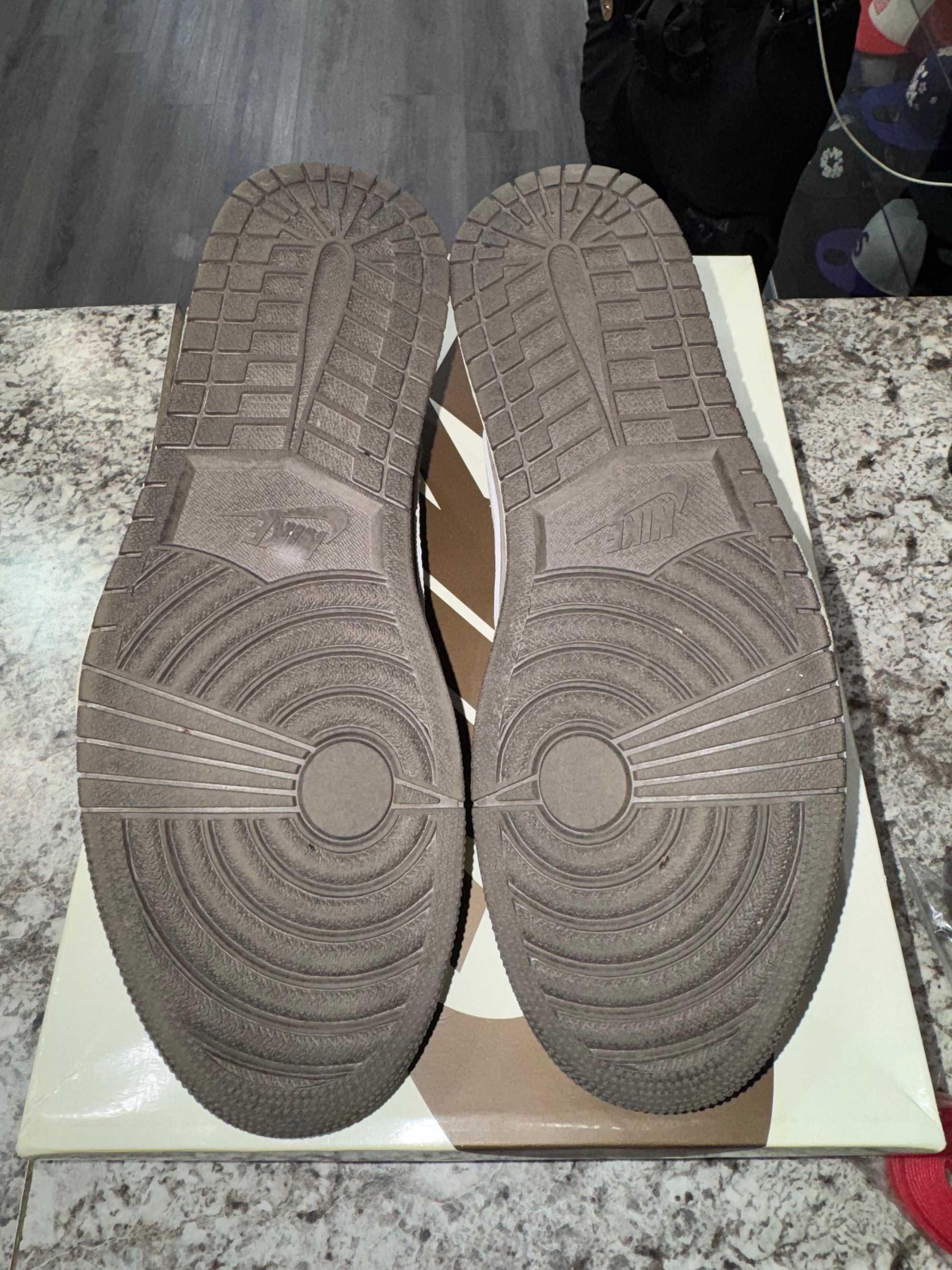 Jordan 1 Retro Low OG SP Travis Scott Reverse Mocha