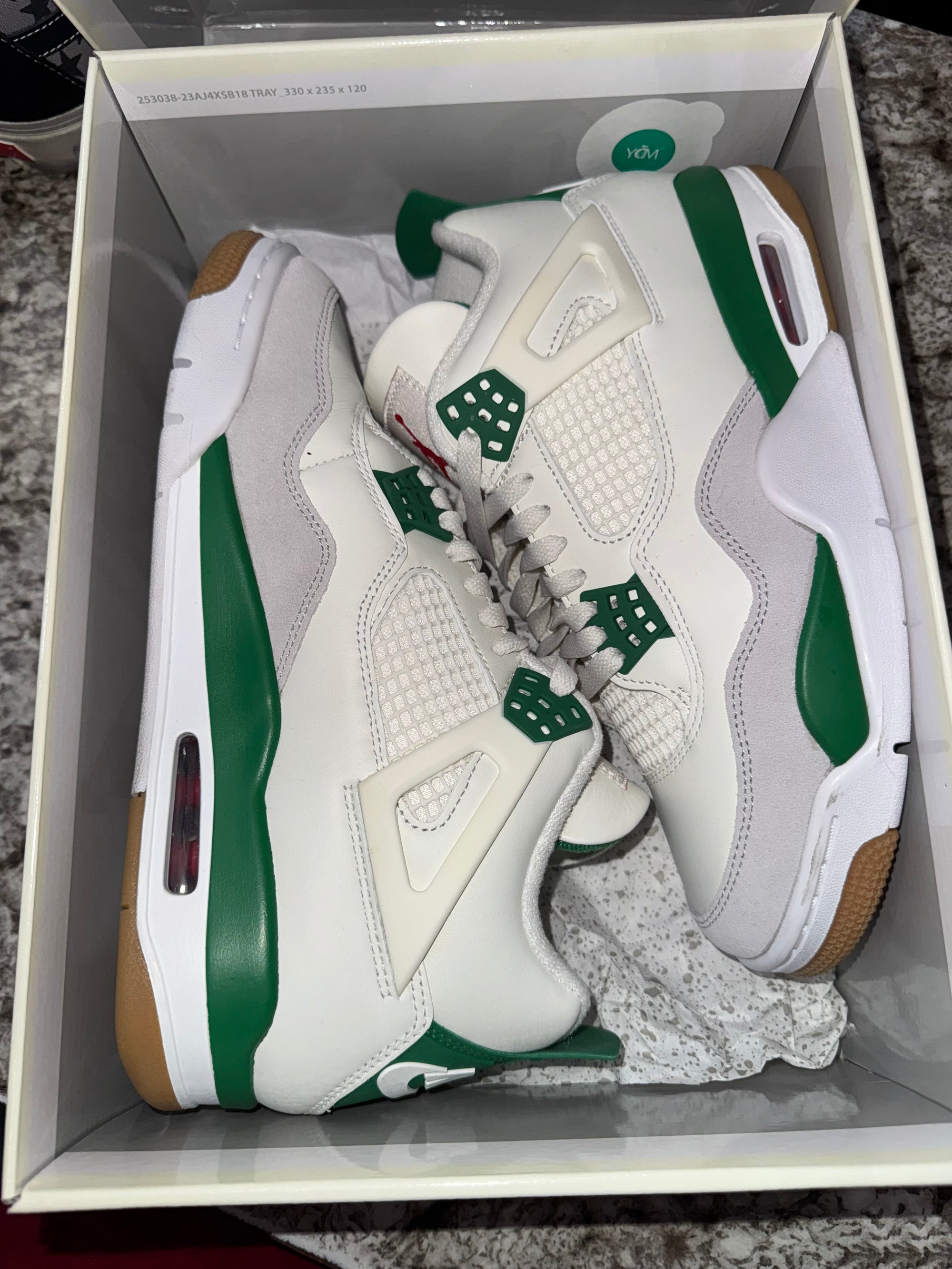 Jordan 4 Retro SB Pine Green