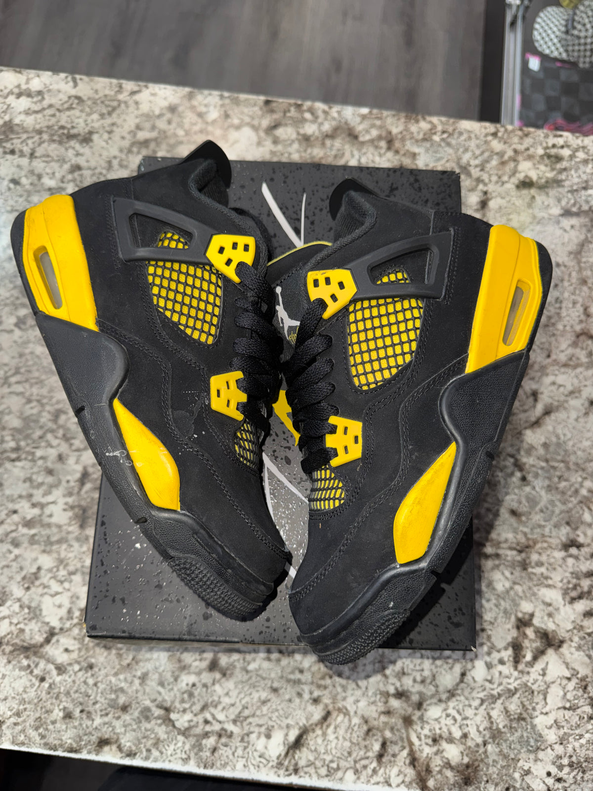 Jordan 4 Retro Thunder (2023) (GS)