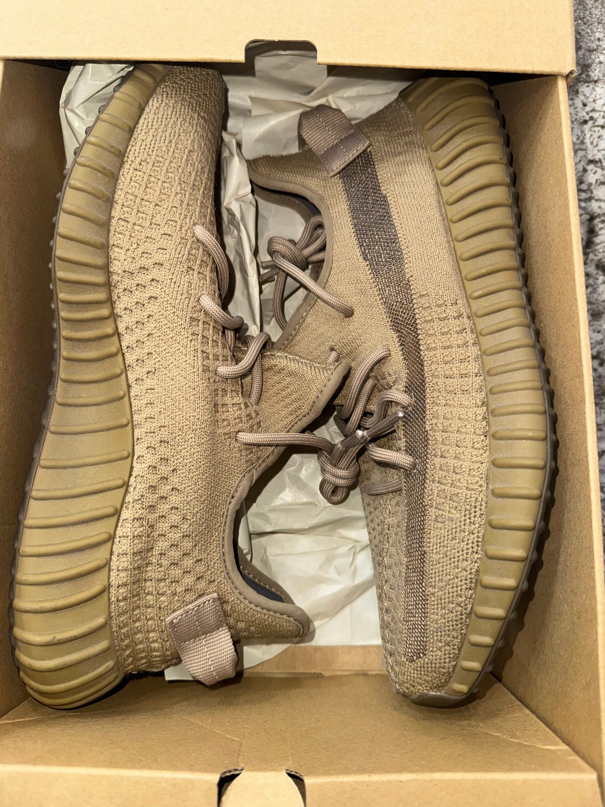 adidas Yeezy Boost 350 V2 Earth