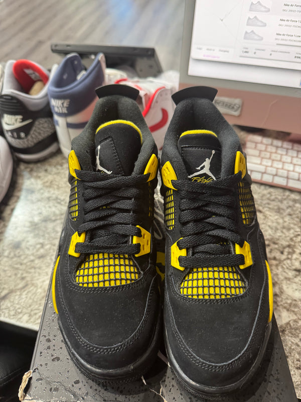 Jordan 4 Retro Thunder (2023) (GS)