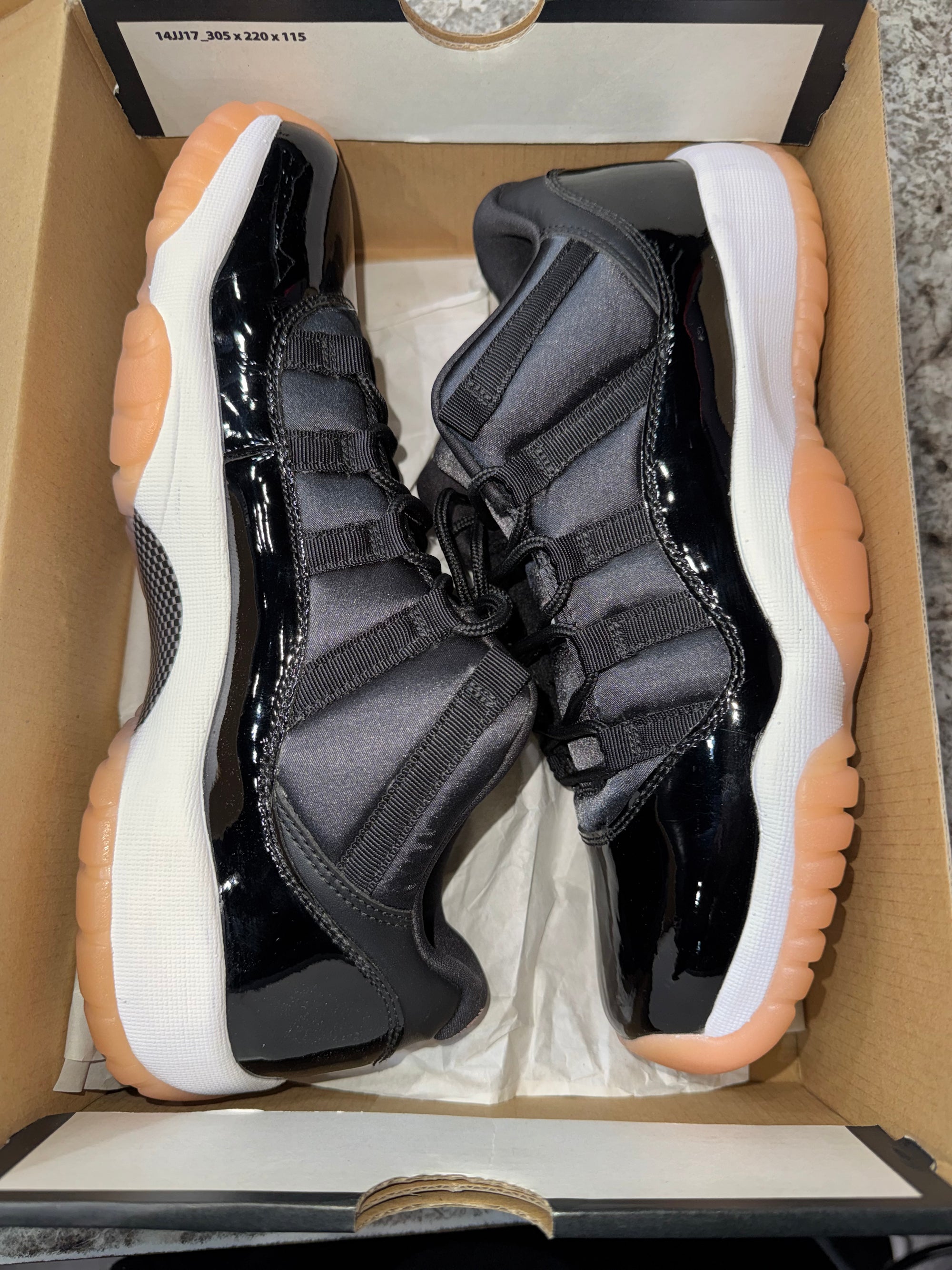 Jordan 11 Retro Low Bleached Coral (GS)