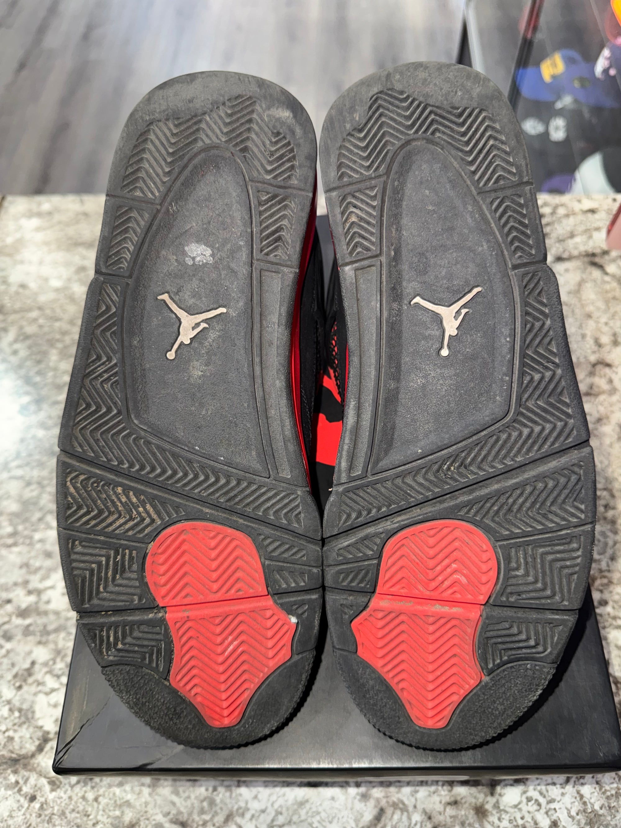 Jordan 4 Retro Red Thunder