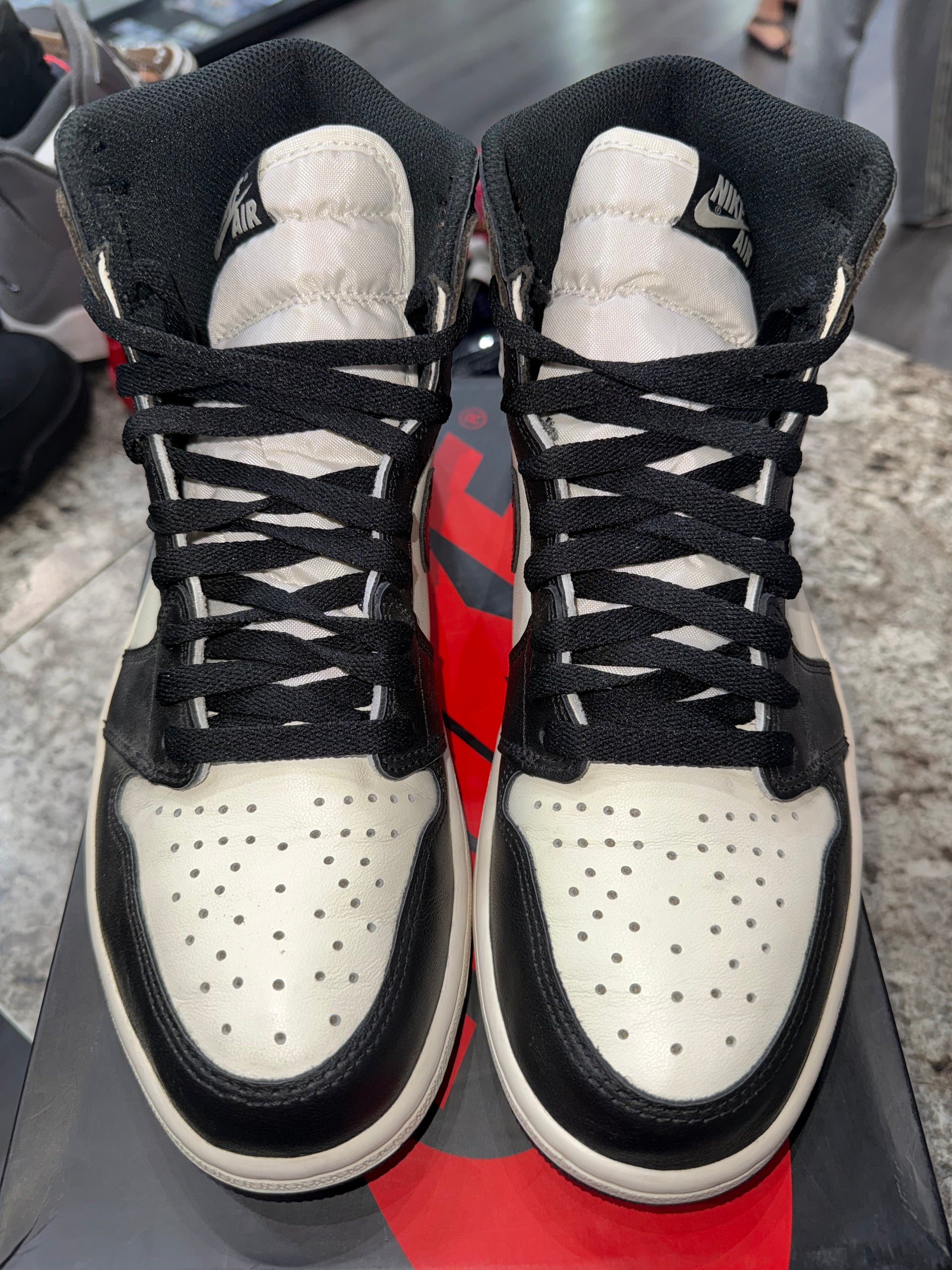 Jordan 1 Retro High Dark Mocha