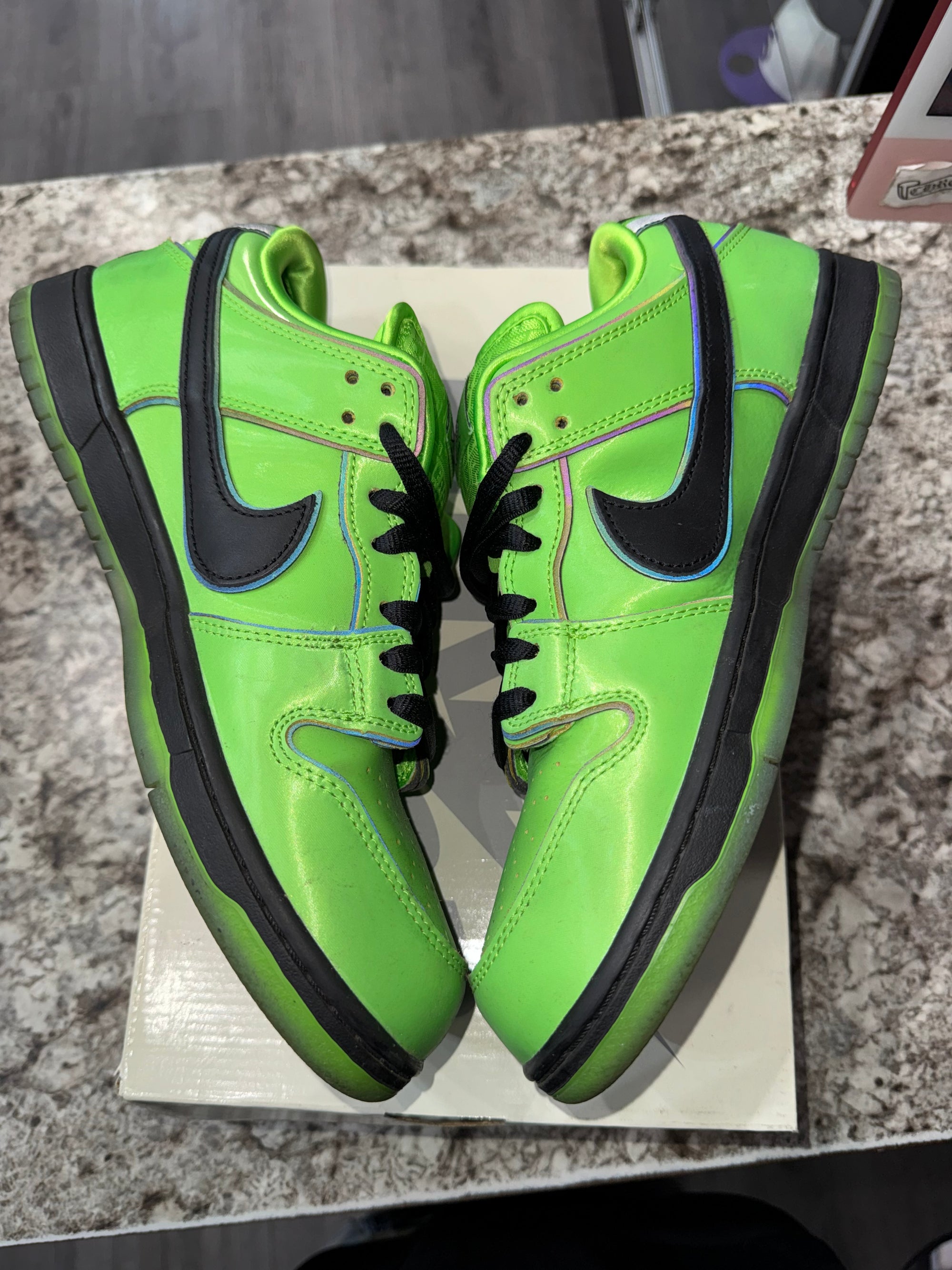Nike SB Dunk Low The Powerpuff Girls Buttercup