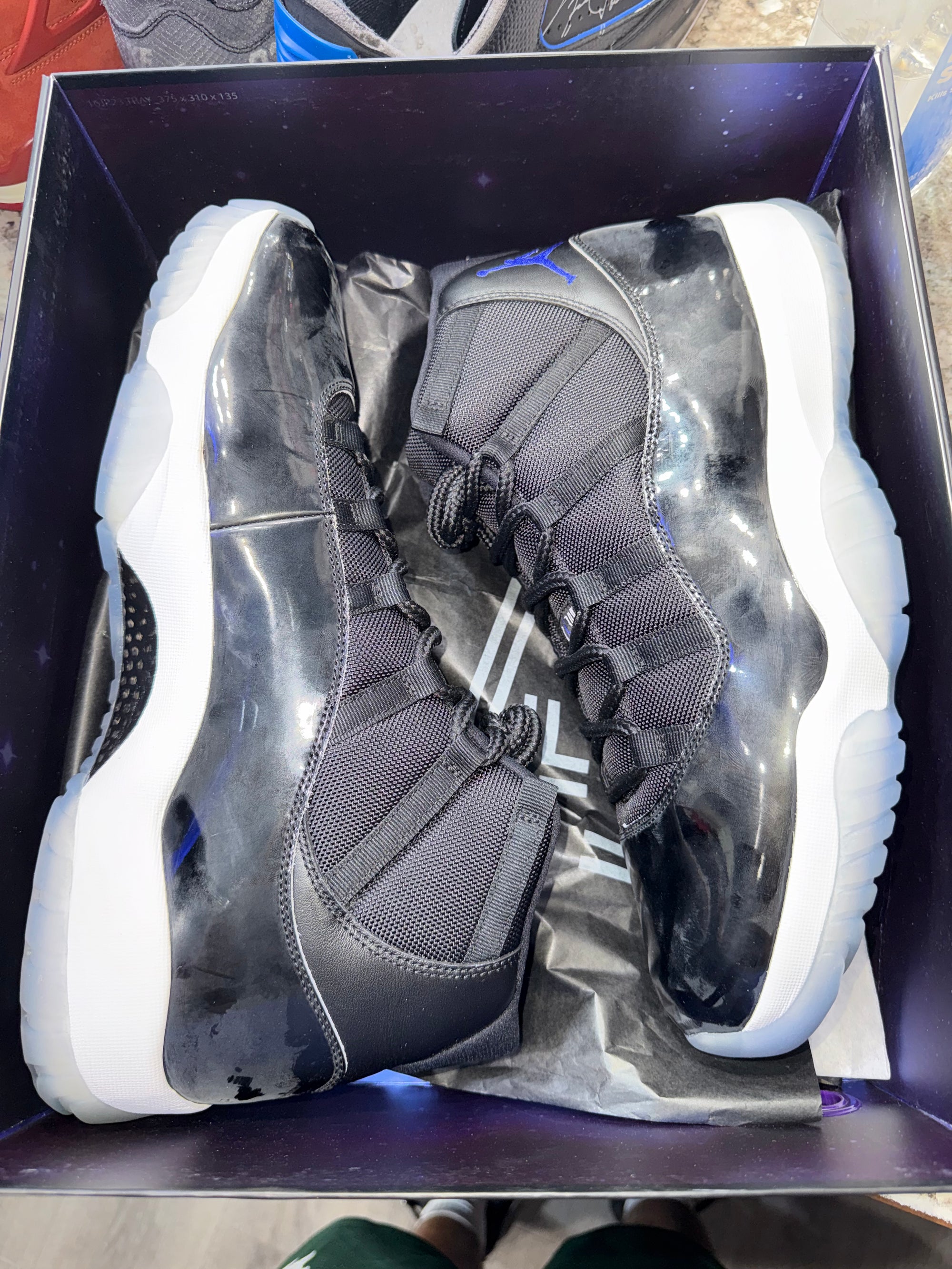 Jordan 11 Retro Space Jam (2016)