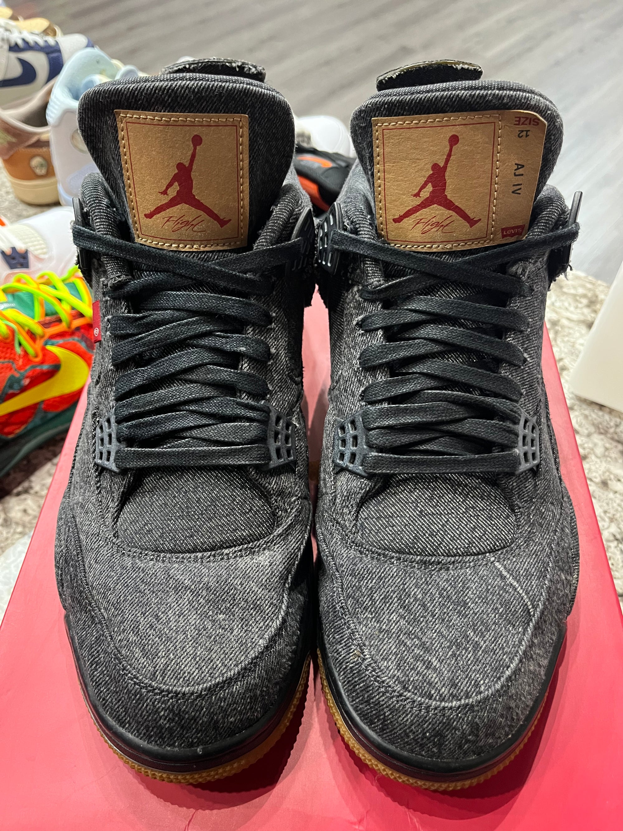 Jordan 4 Retro Levi's Black (Blank Tag)