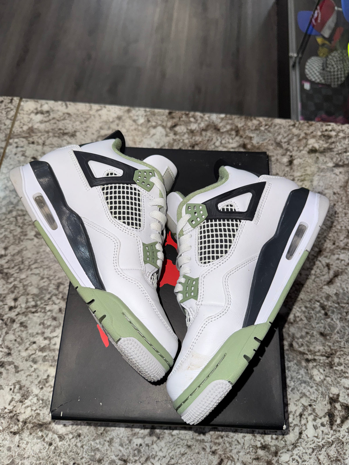Jordan 4 Retro Seafoam (Women's)