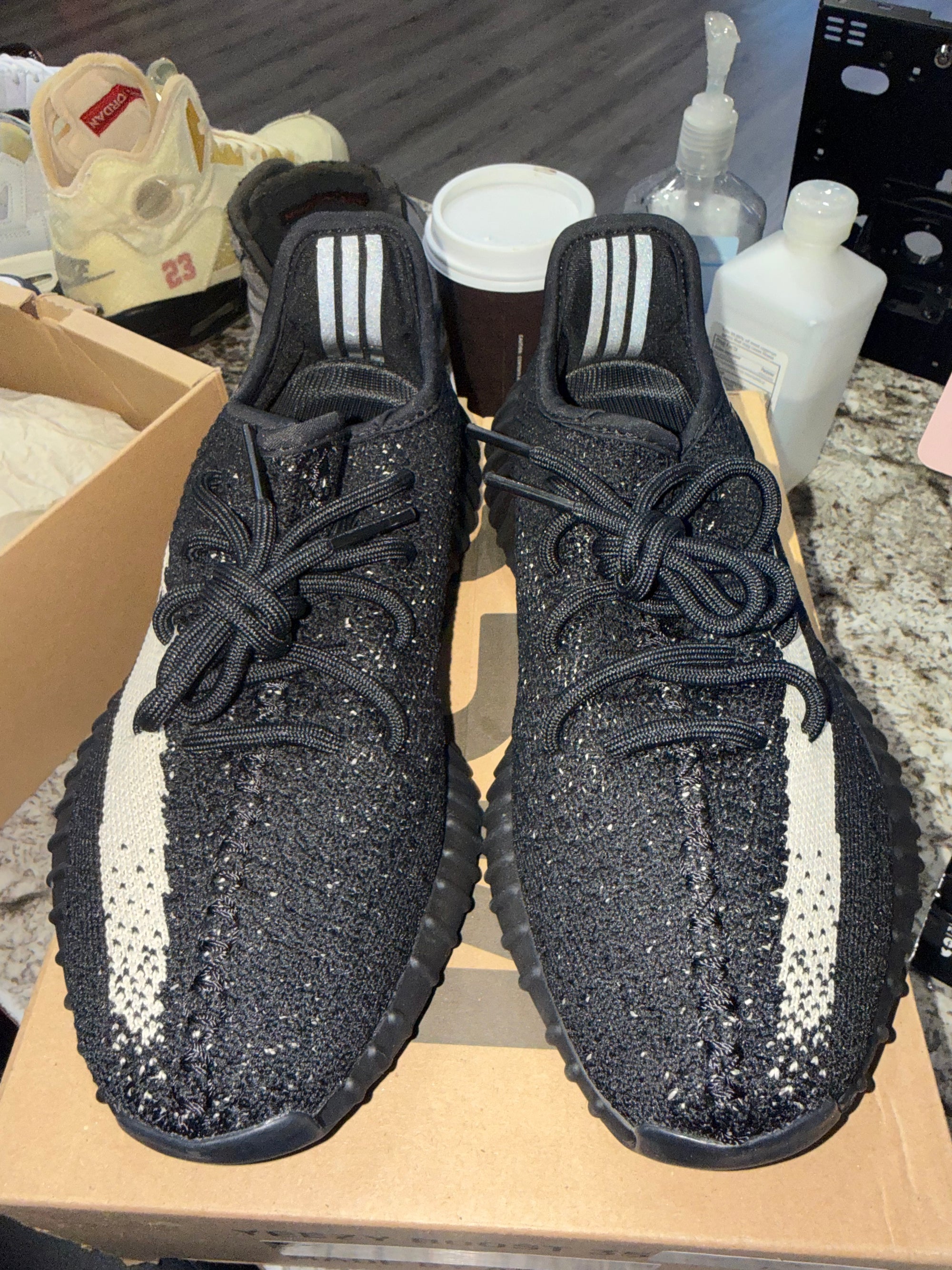adidas Yeezy Boost 350 V2 Core Black White
