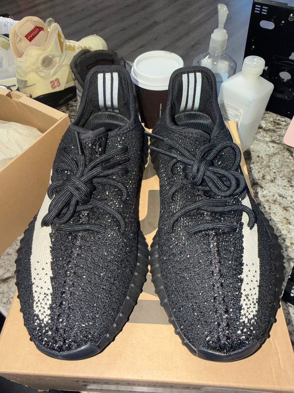 adidas Yeezy Boost 350 V2 Core Black White