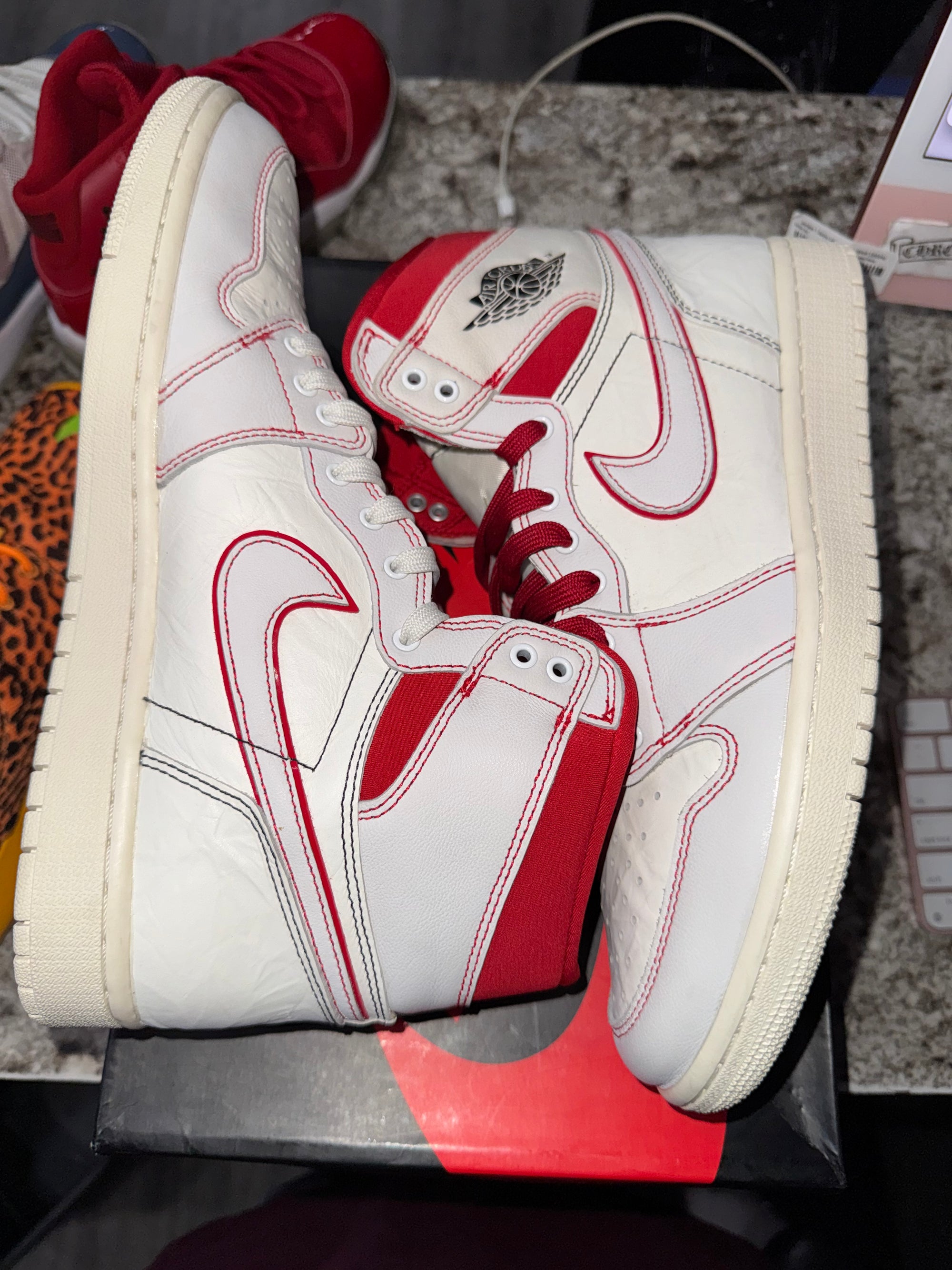 Jordan 1 Retro High Phantom Gym Red