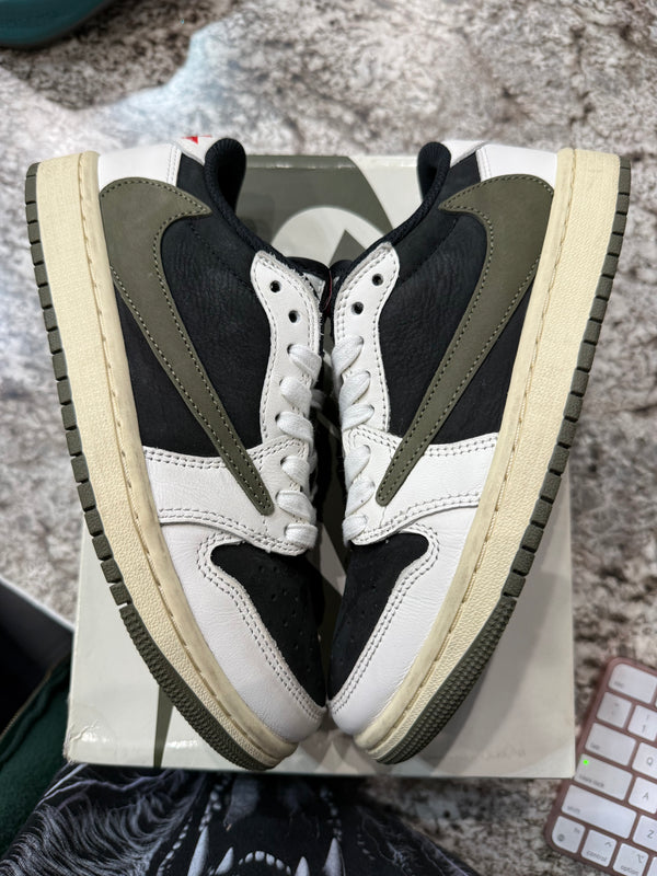 Jordan 1 Retro Low OG SP Travis Scott Olive (Women's) (DAMAGED BOX)