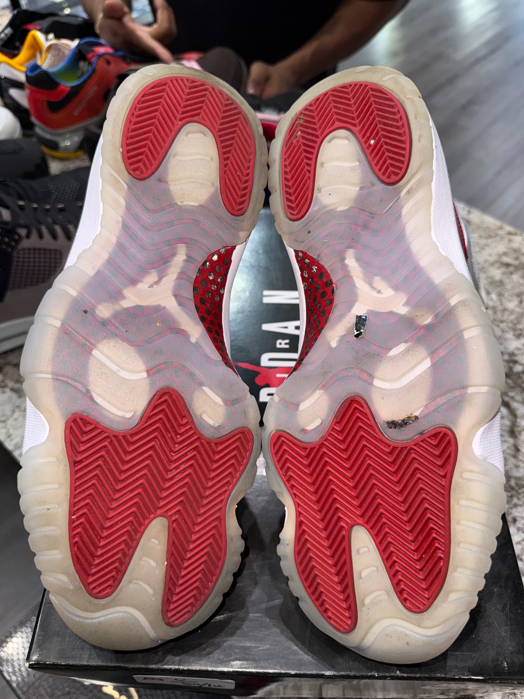 Jordan 11 Retro Cherry (2022)