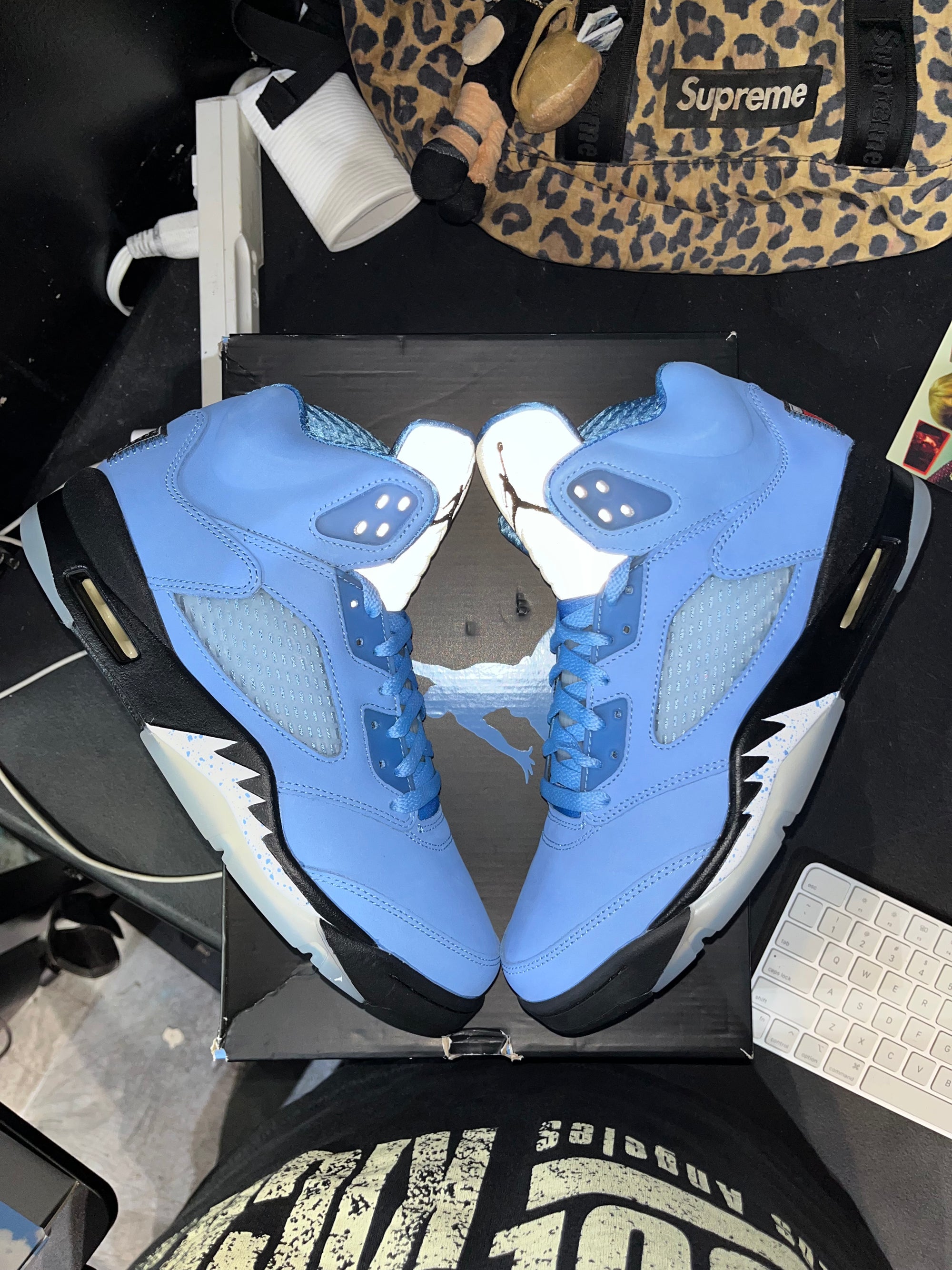 Jordan 5 Retro UNC University Blue (DAMAGED BOX)