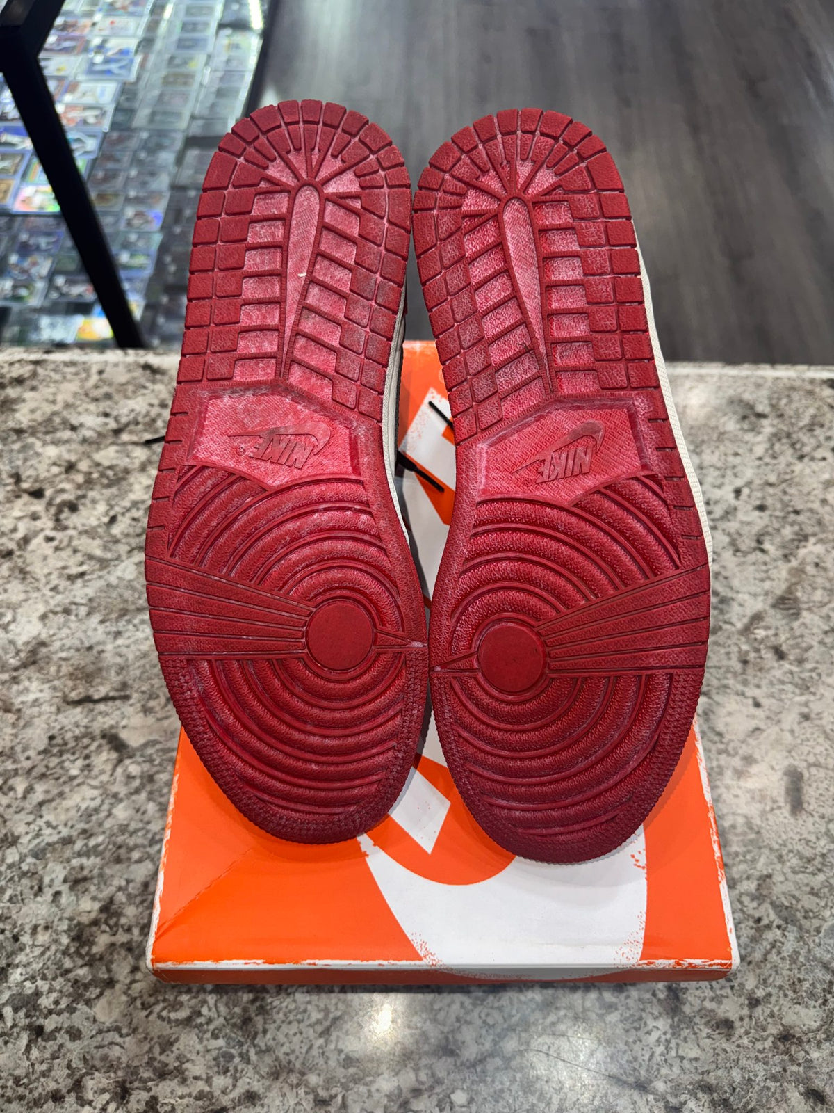 Jordan 1 Retro High OG Chicago Lost and Found