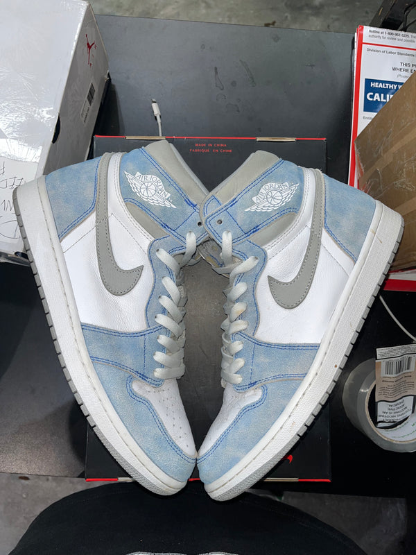 Jordan 1 Retro High Hyper Royal Smoke Grey