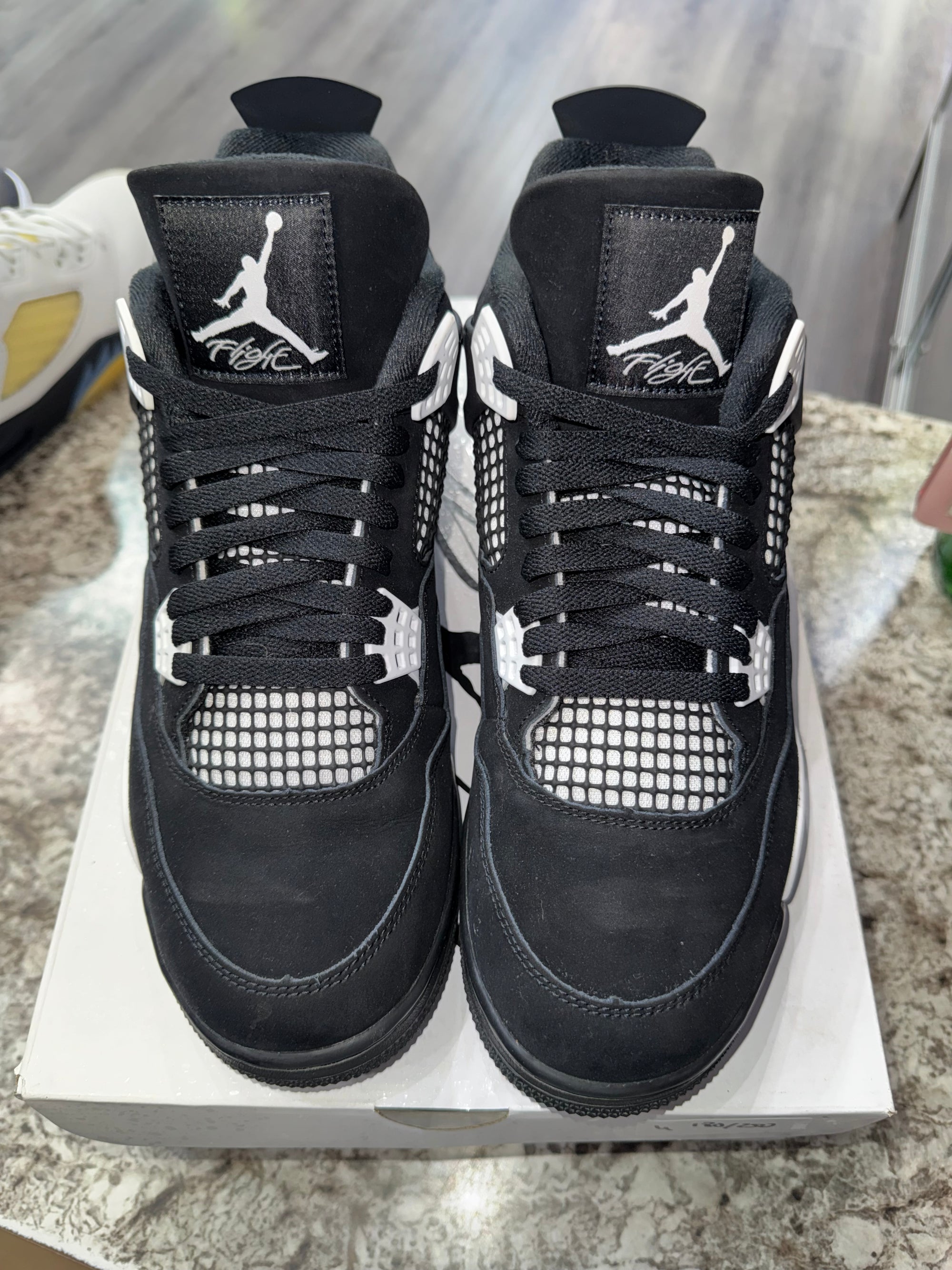 Jordan 4 Retro White Thunder