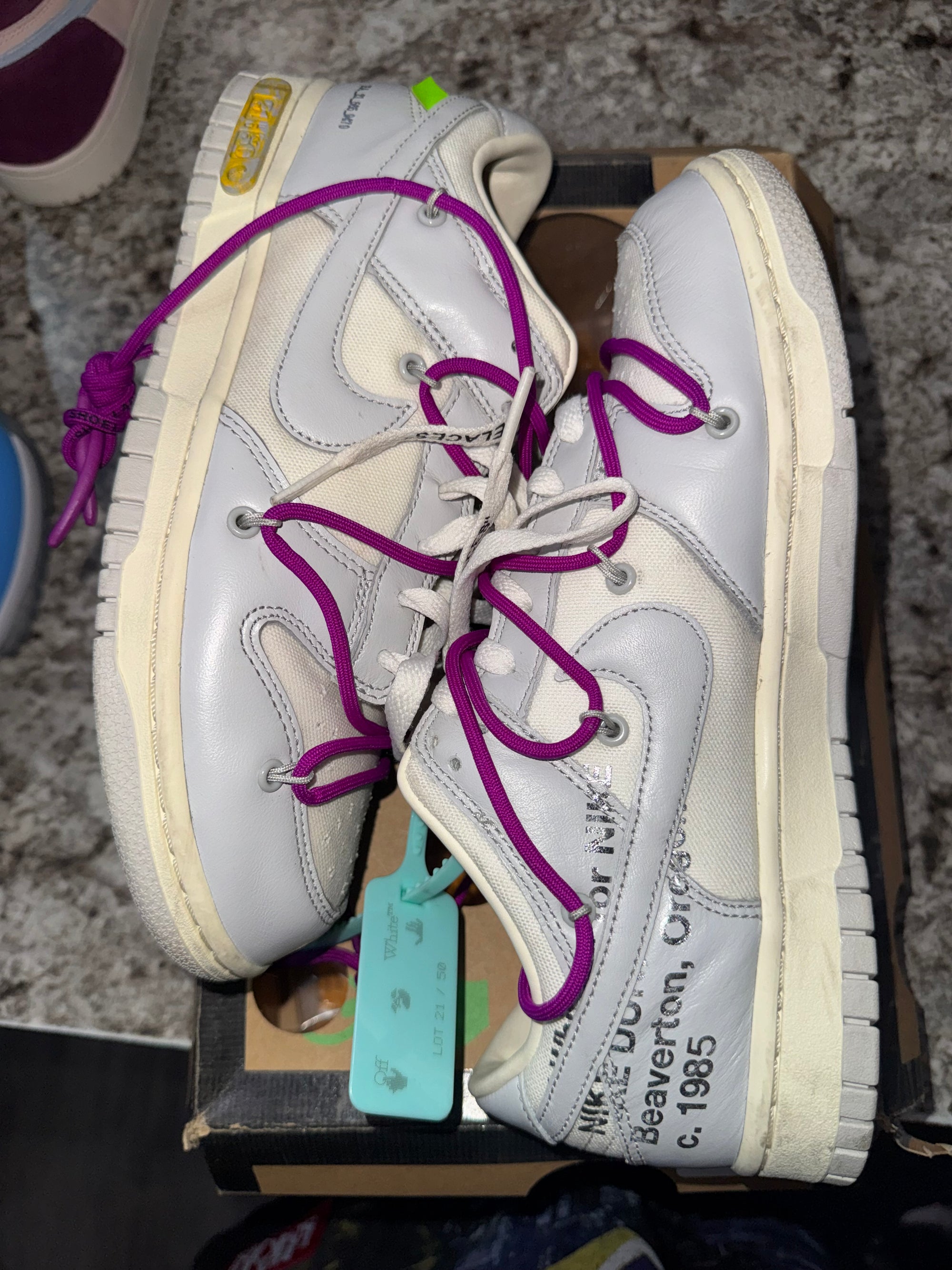 Nike Dunk Low Off-White Lot 21 (DAMAGED BOX)