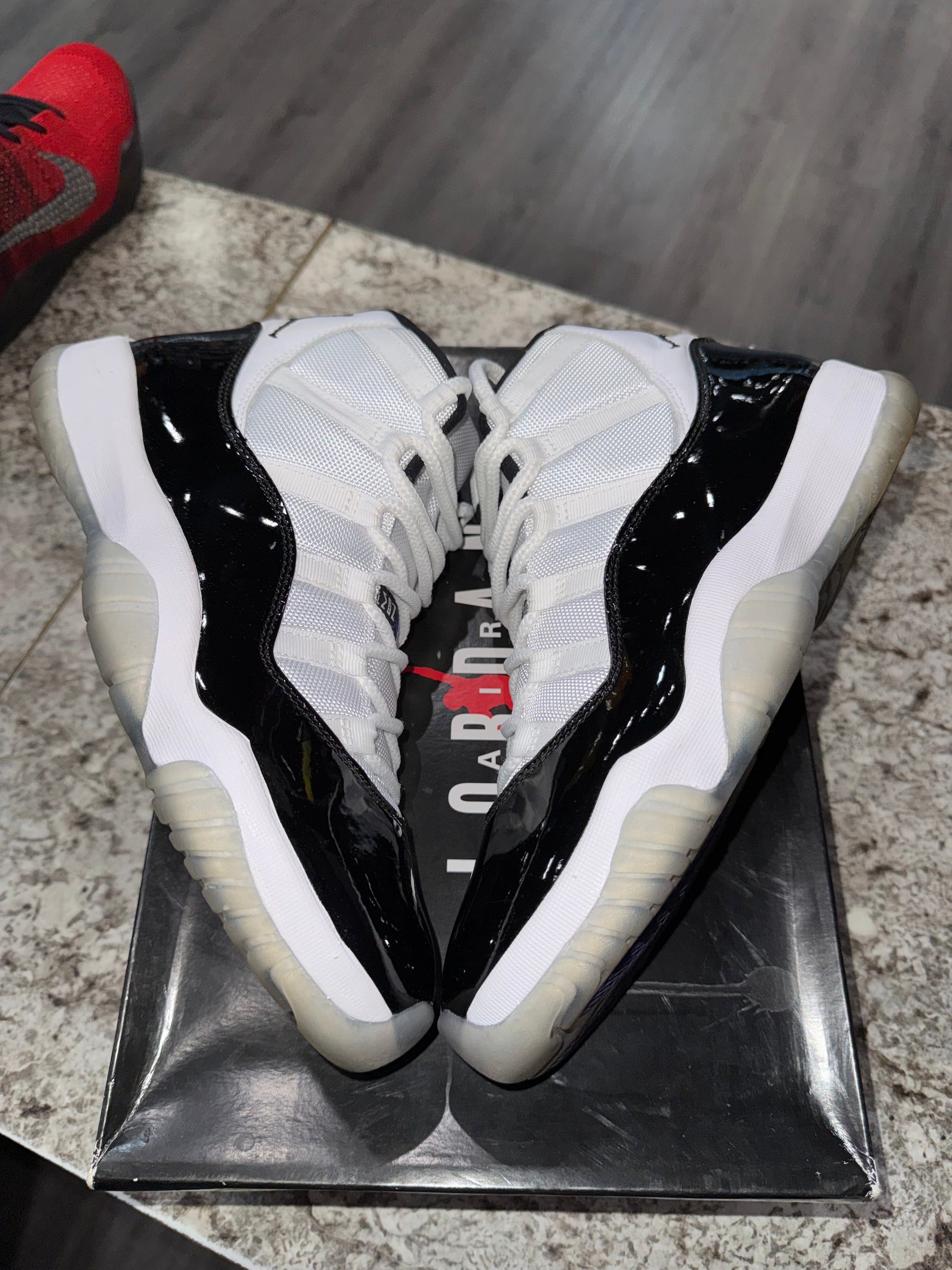 Jordan 11 Retro Concord (2018)