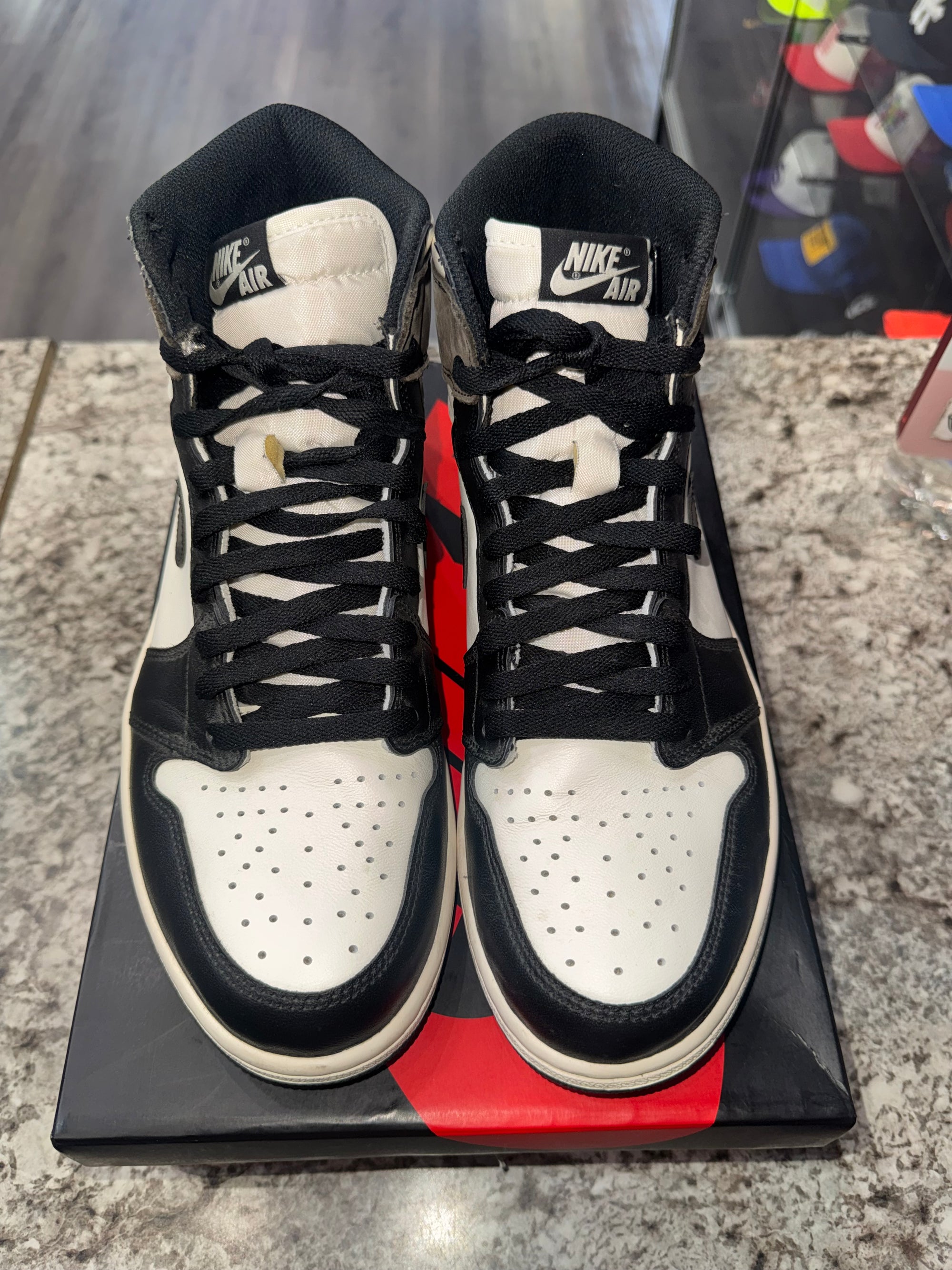 Jordan 1 Retro High Dark Mocha