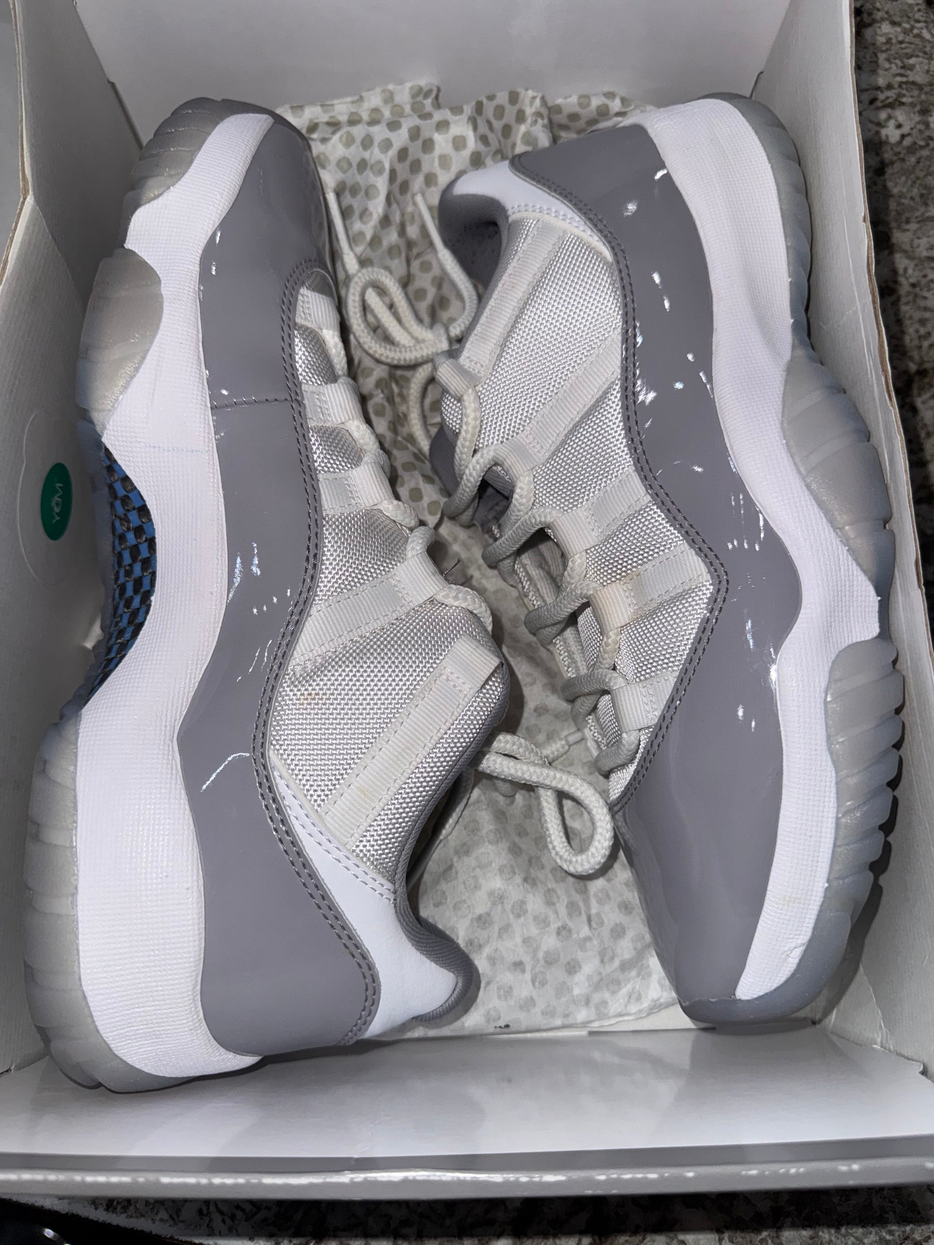 Jordan 11 Retro Low Cement Grey
