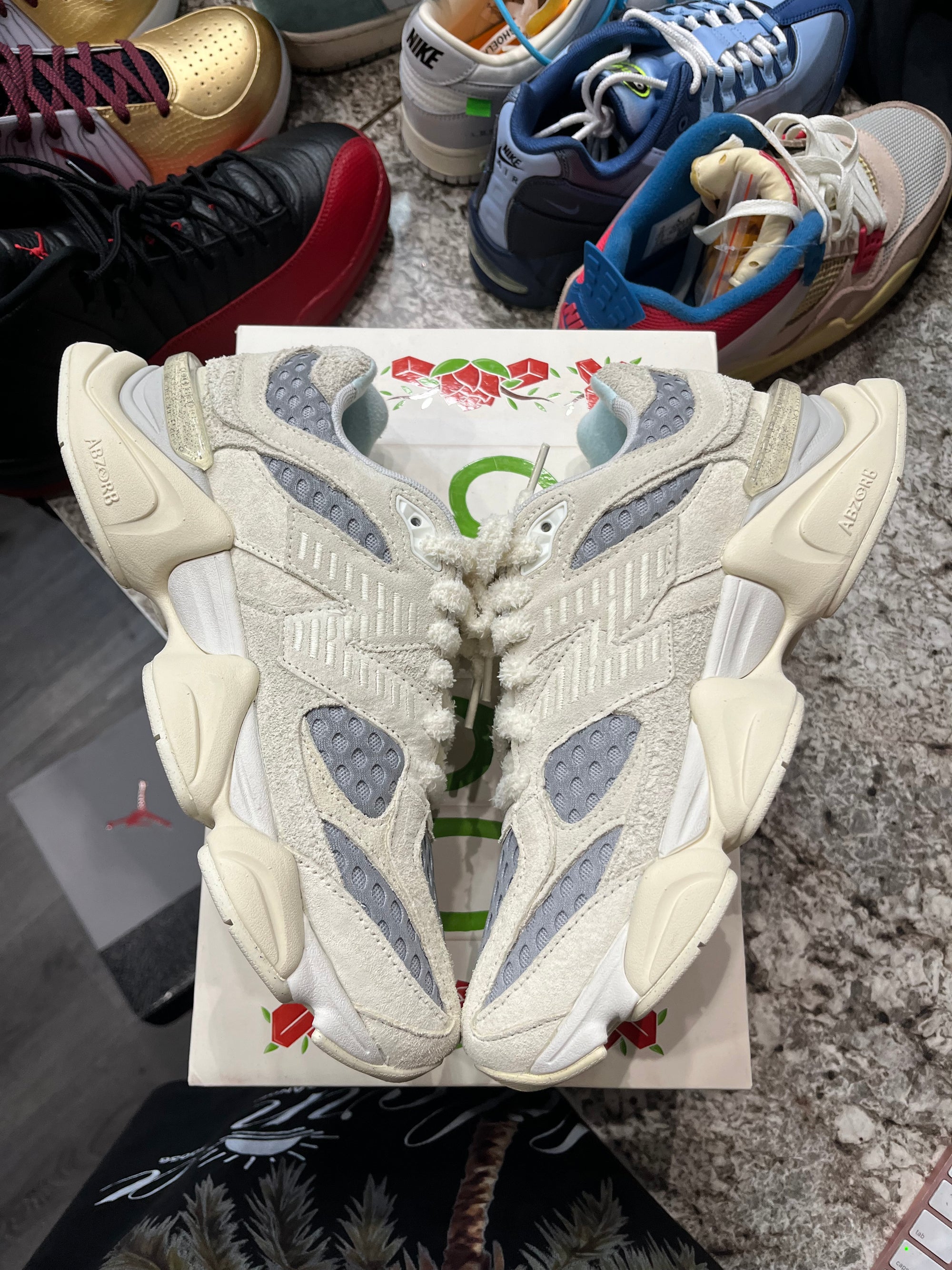 New Balance 9060 Bricks & Wood