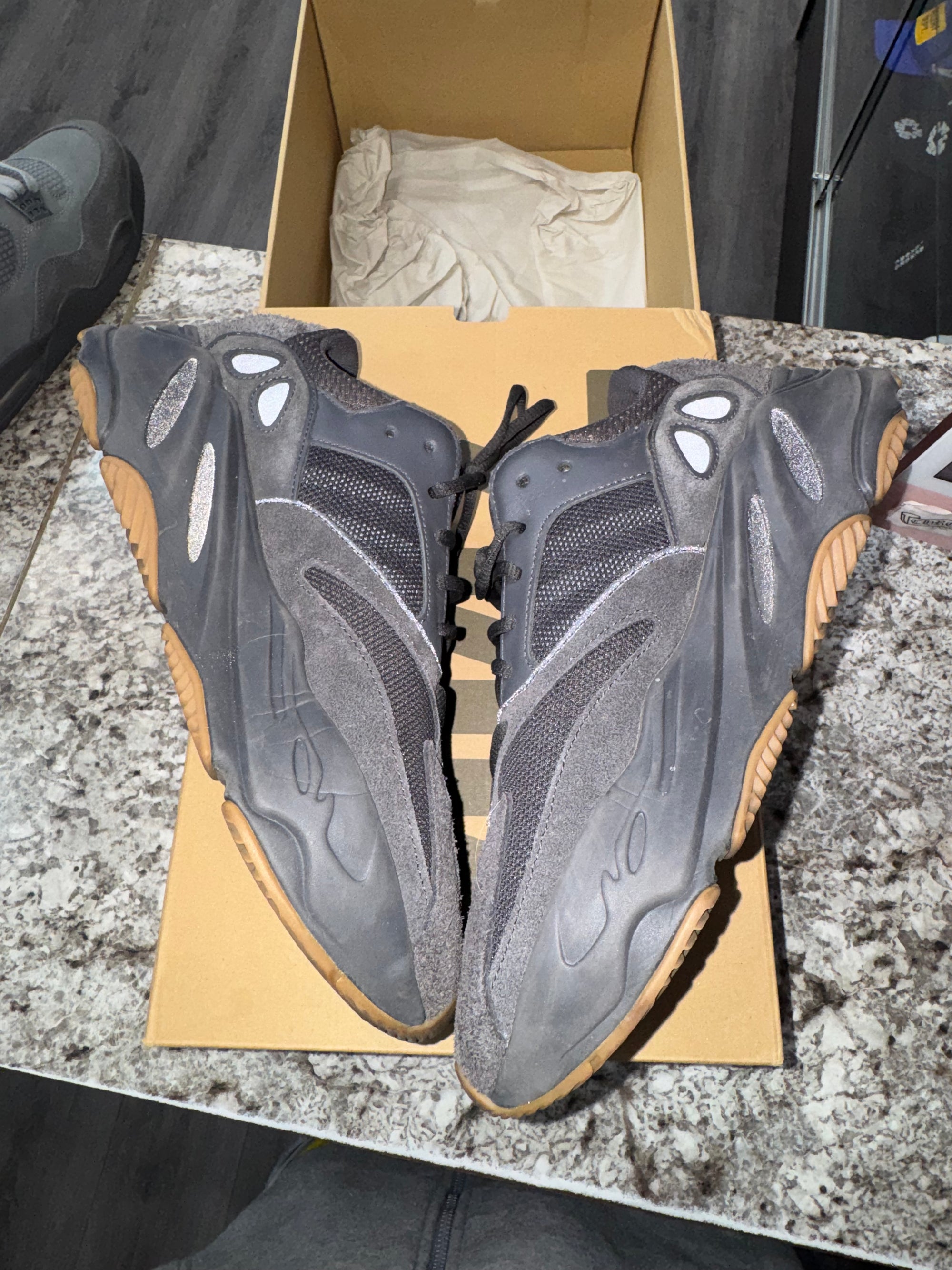 adidas Yeezy Boost 700 Utility Black