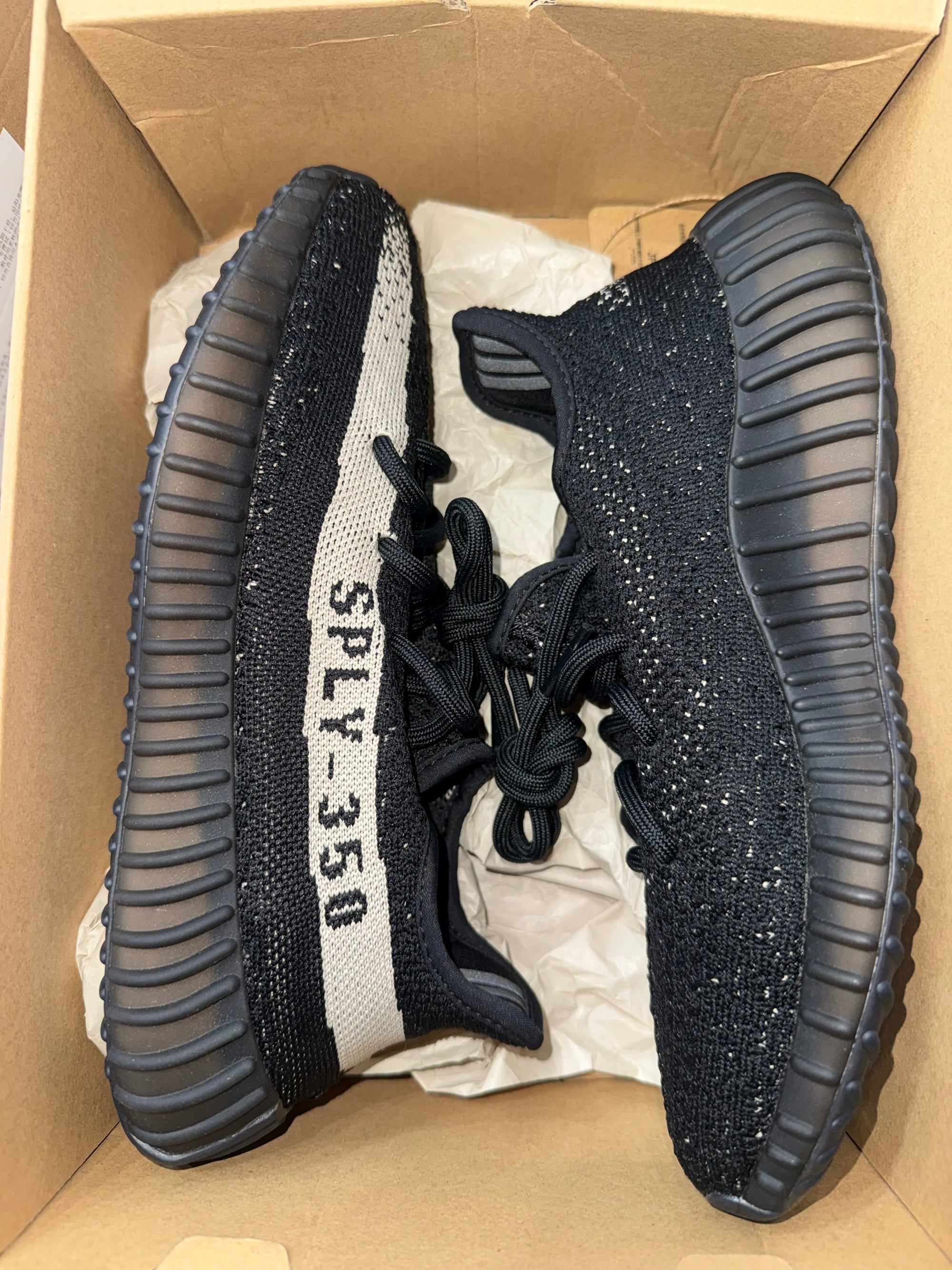 adidas Yeezy Boost 350 V2 Core Black White