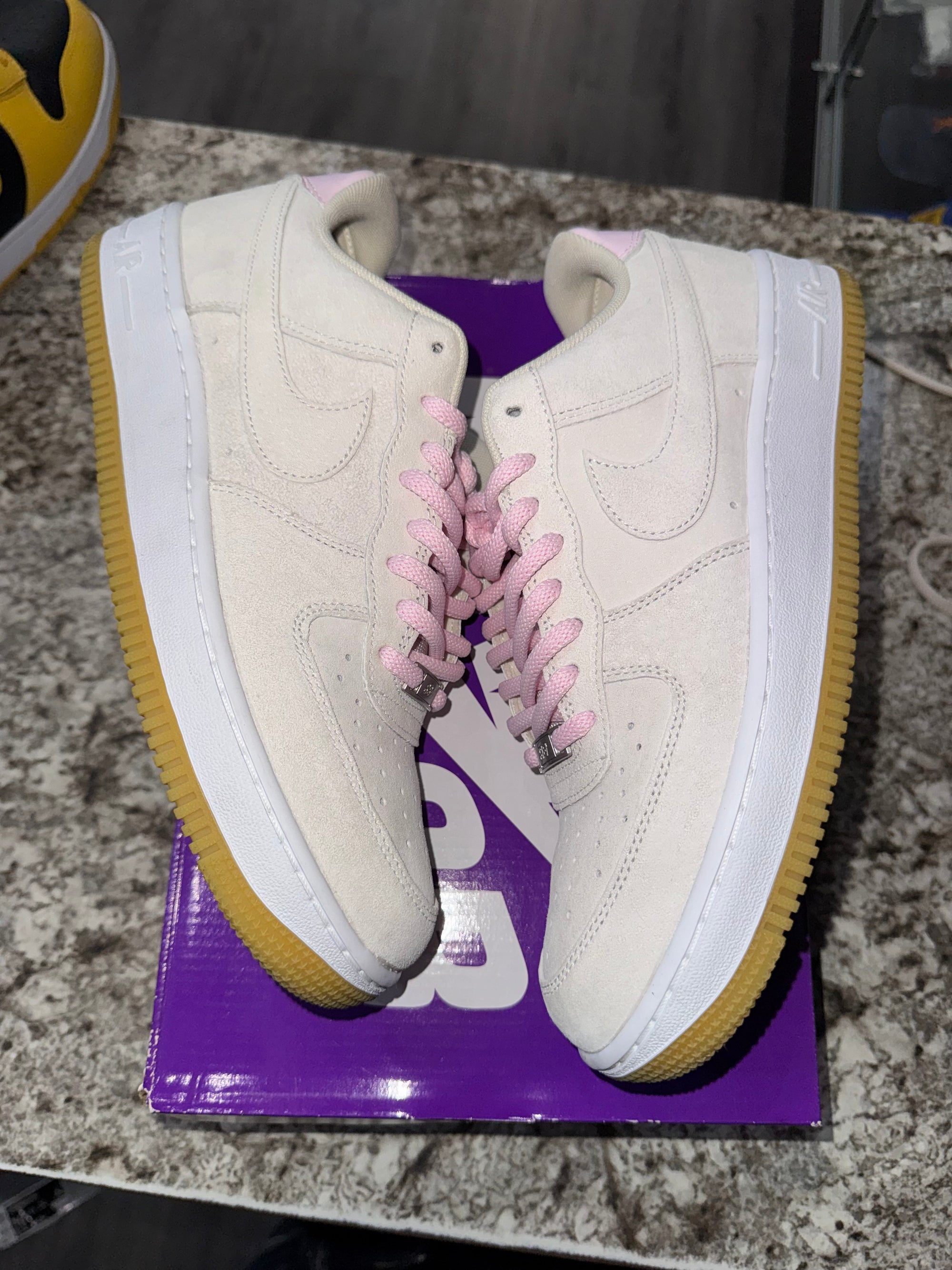 Nike Air Force 1 Low SB Light Orewood Brown Pink