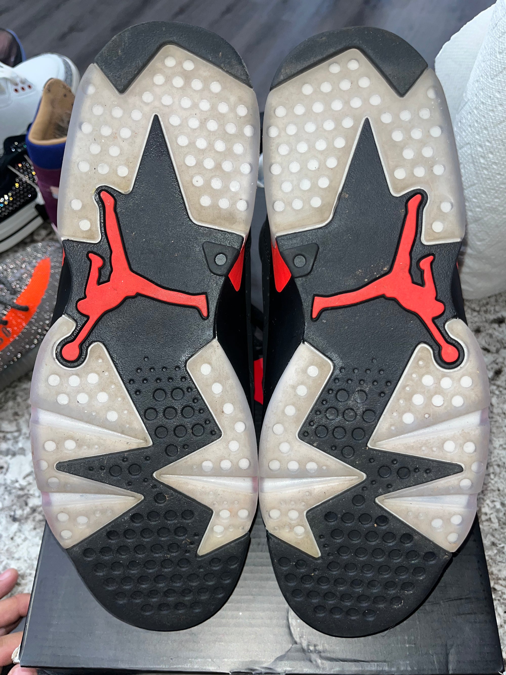 Jordan 6 Retro Black Infrared (2019)