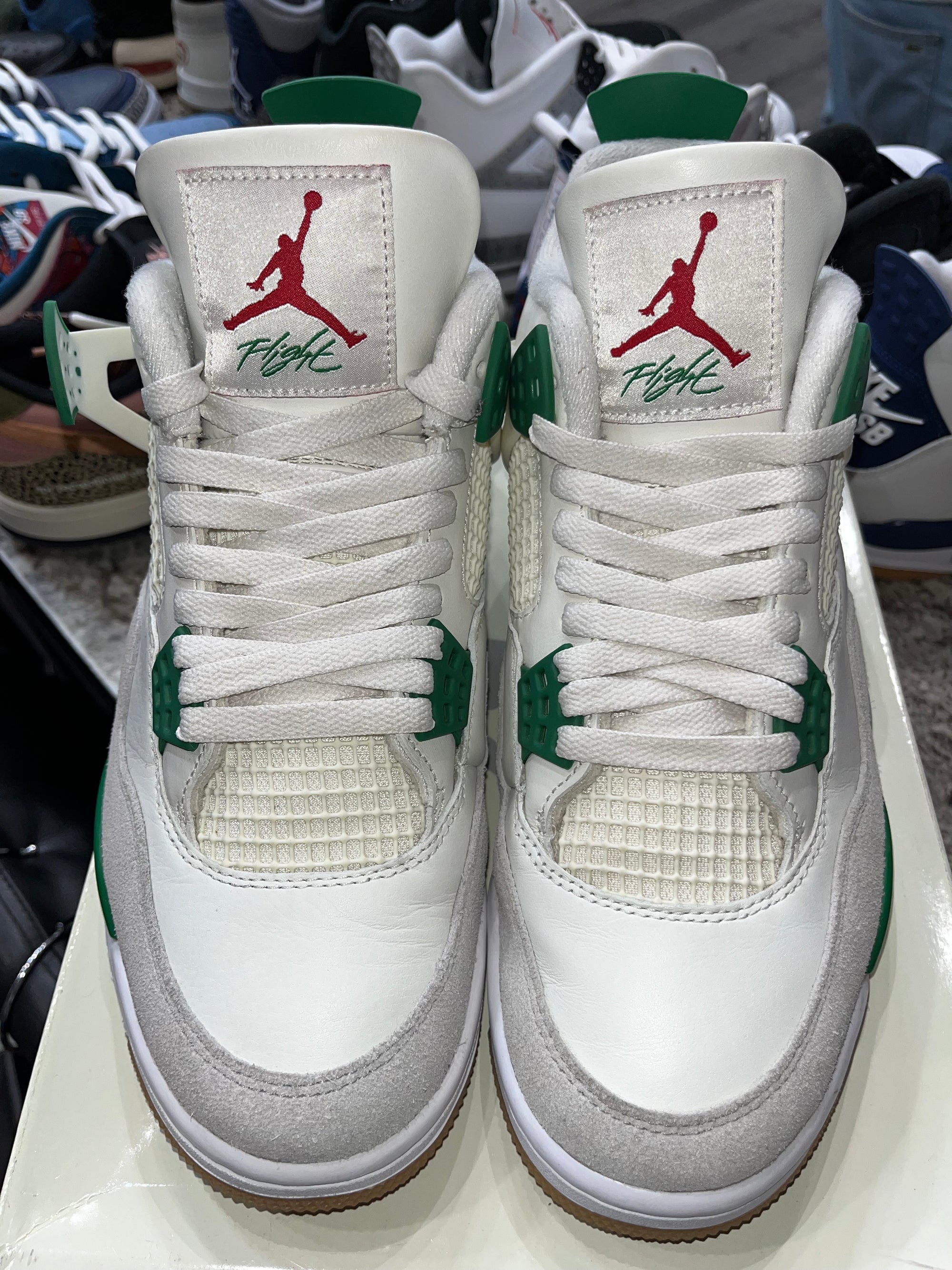 Jordan 4 Retro SB Pine Green
