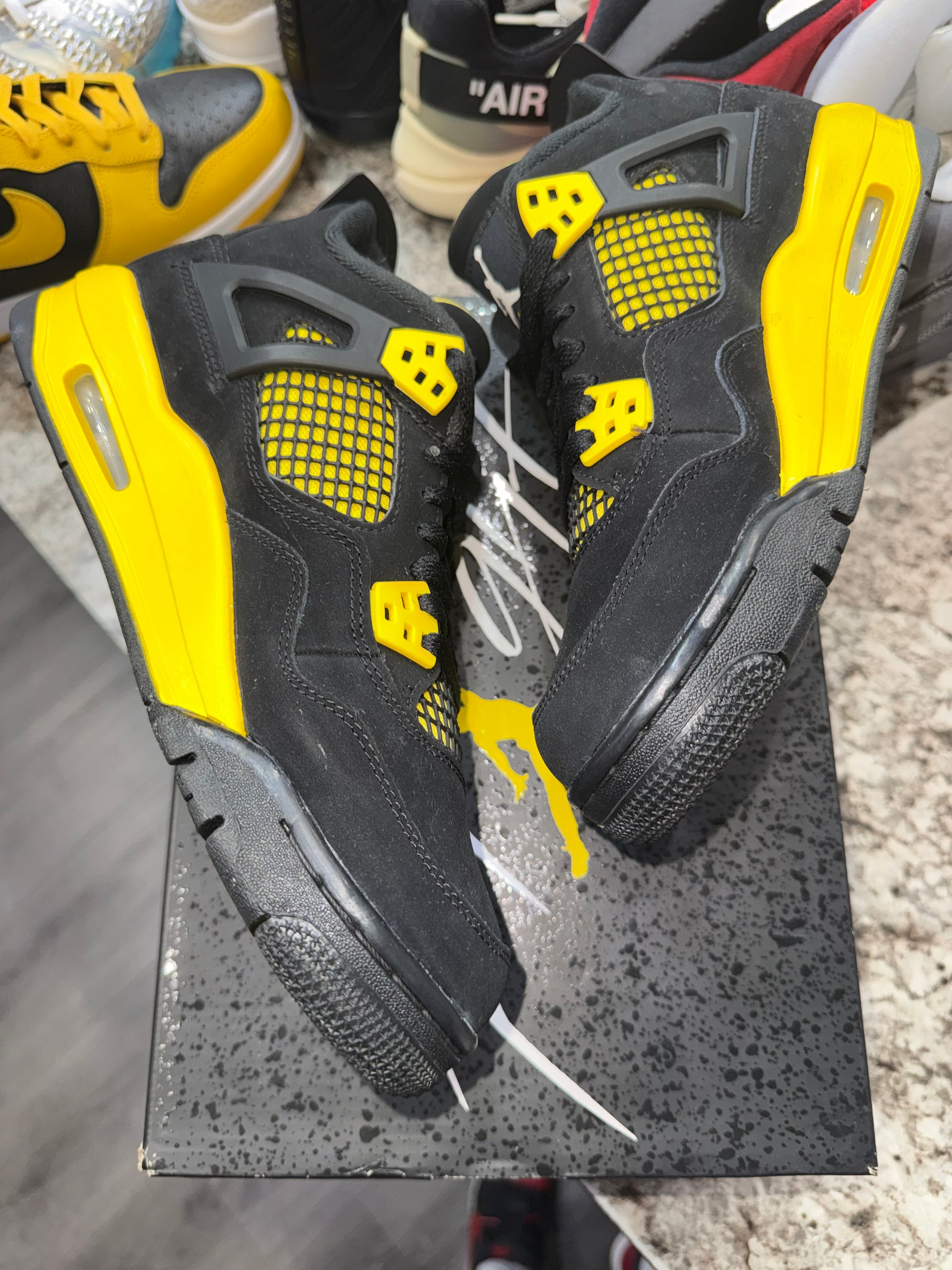 Jordan 4 Retro Thunder (2023) (GS)