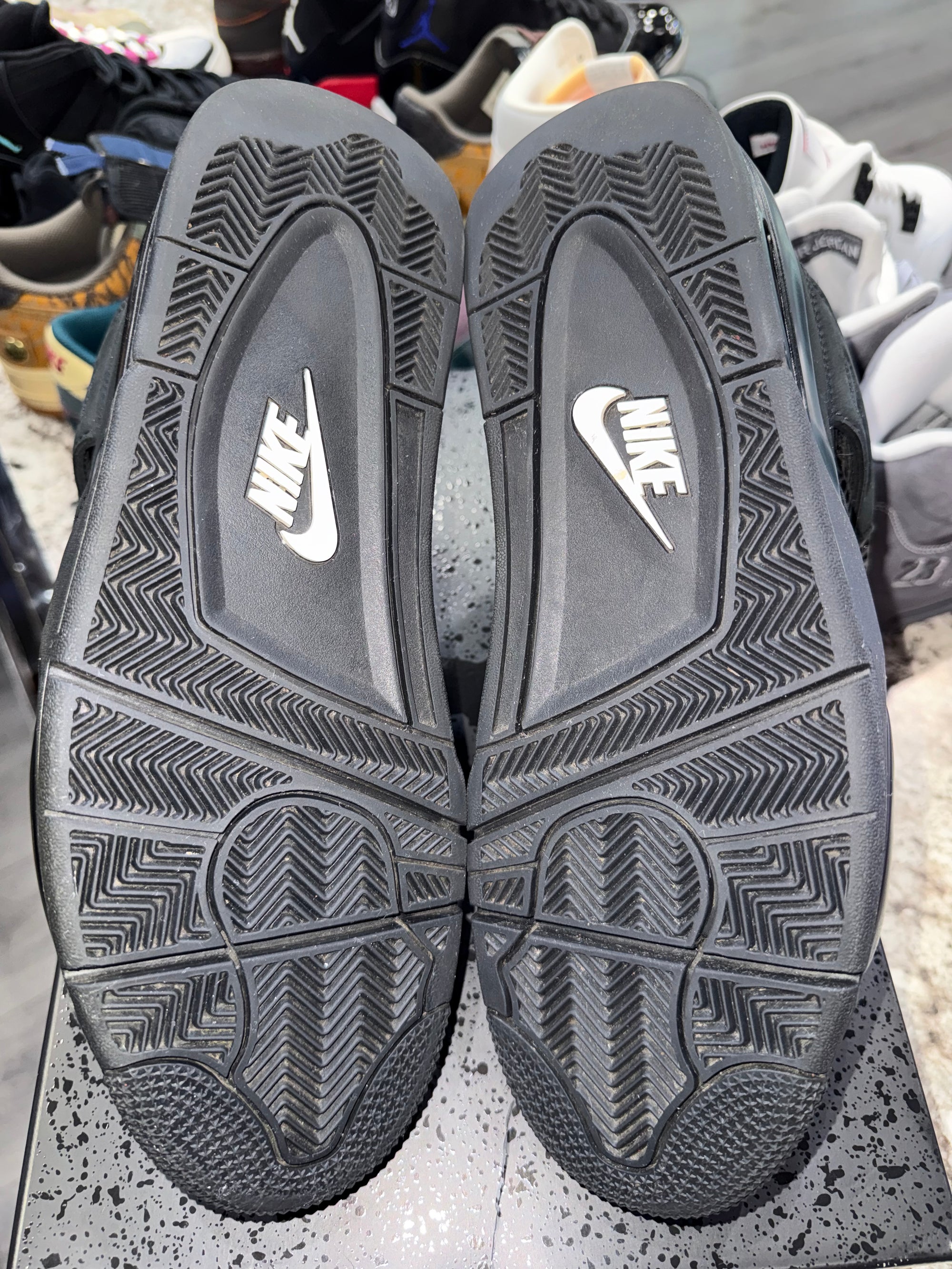 Jordan 4 Retro Black Cat (2025)