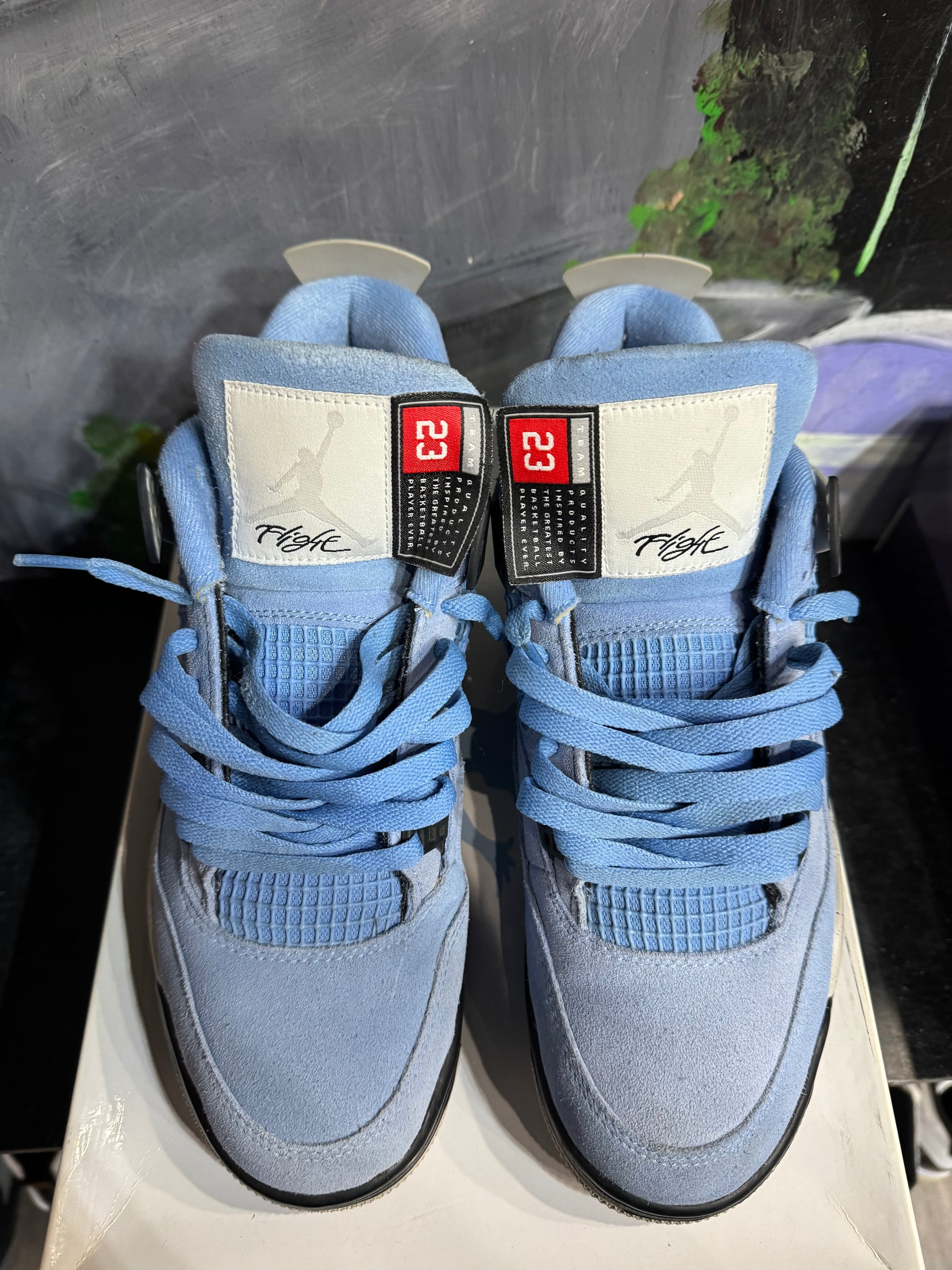 Jordan 4 Retro University Blue (Damaged Box)