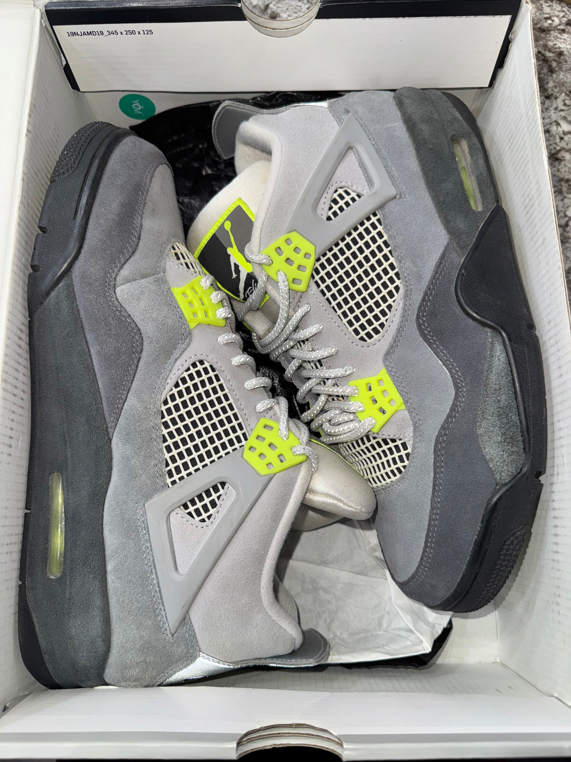 Jordan 4 Retro SE 95 Neon (DAMAGED BOX)