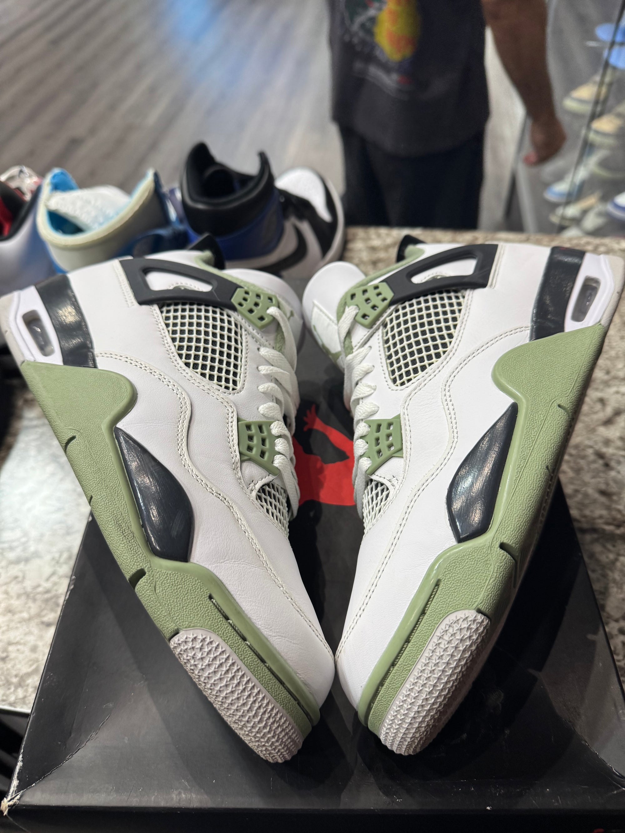 Jordan 4 Retro Seafoam (Women's)