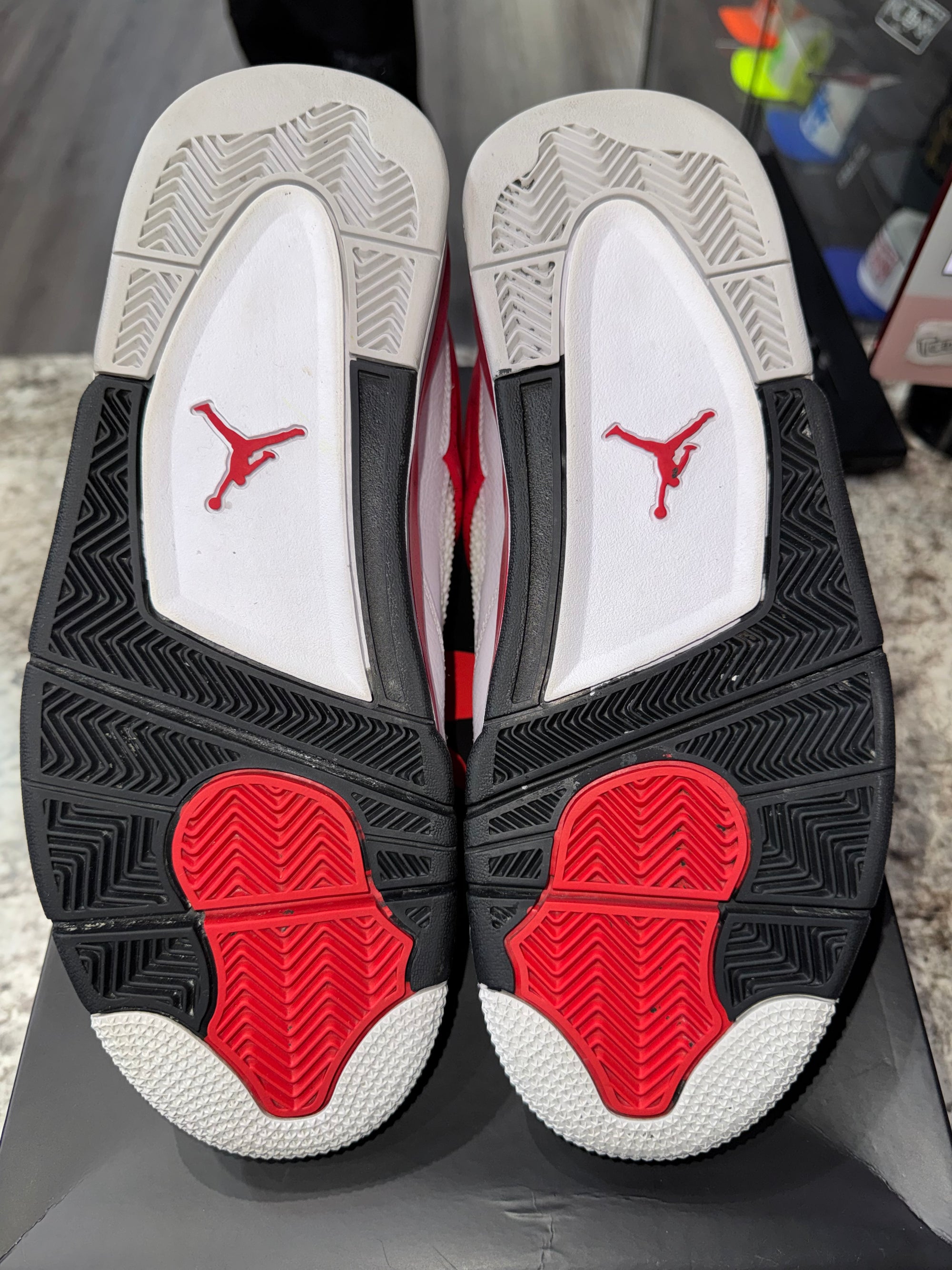 Jordan 4 Retro Red Cement (REPLACEMENT BOX) (DAMAGED BOX)