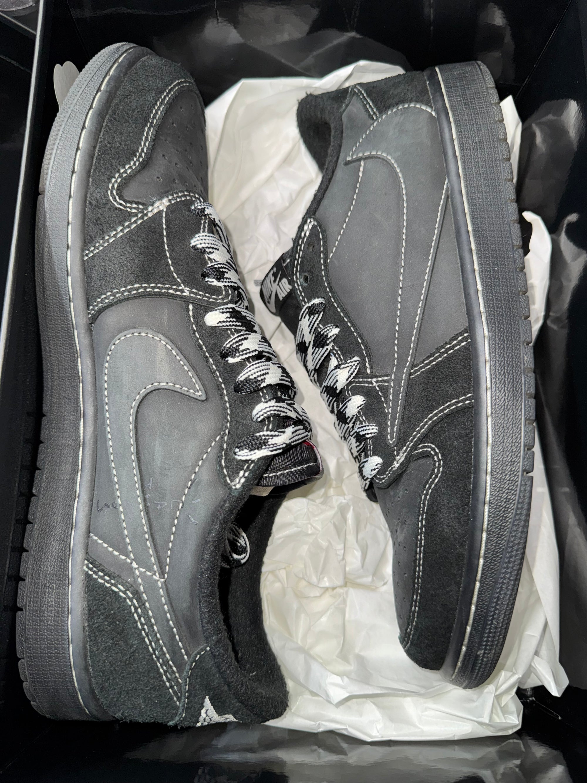 Jordan 1 Retro Low OG SP Travis Scott Black Phantom