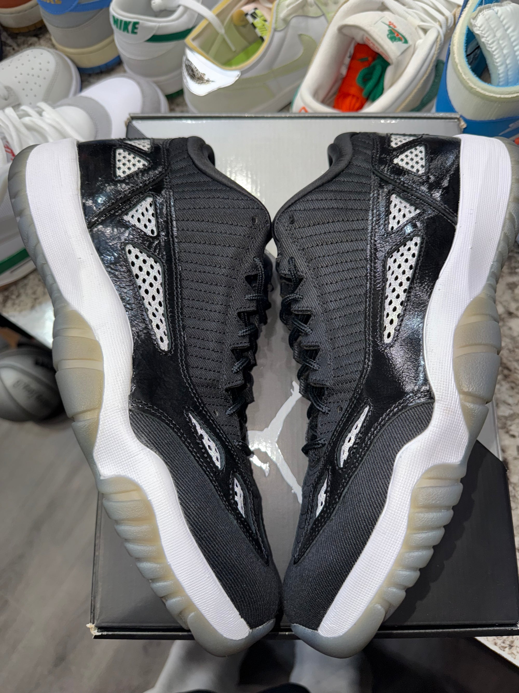 Jordan 11 Retro Low IE Craft Black White