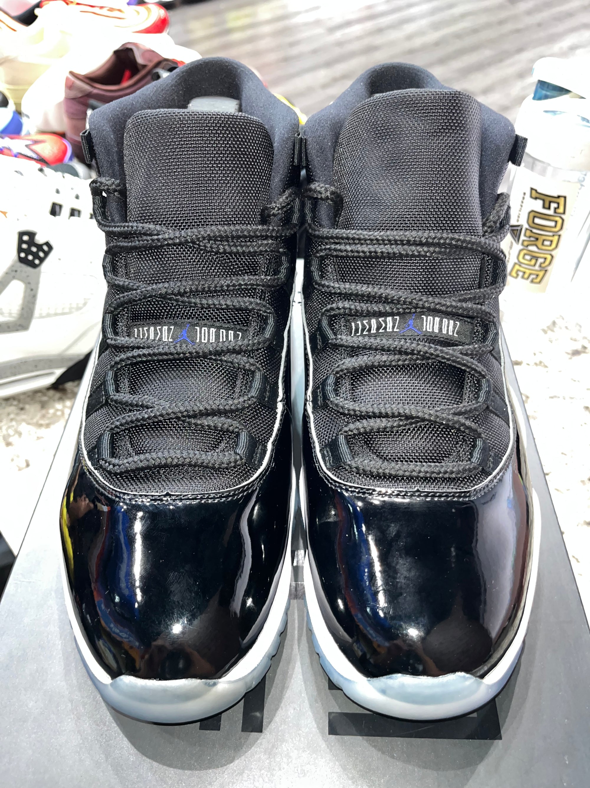 Jordan 11 Retro Space Jam (2016)
