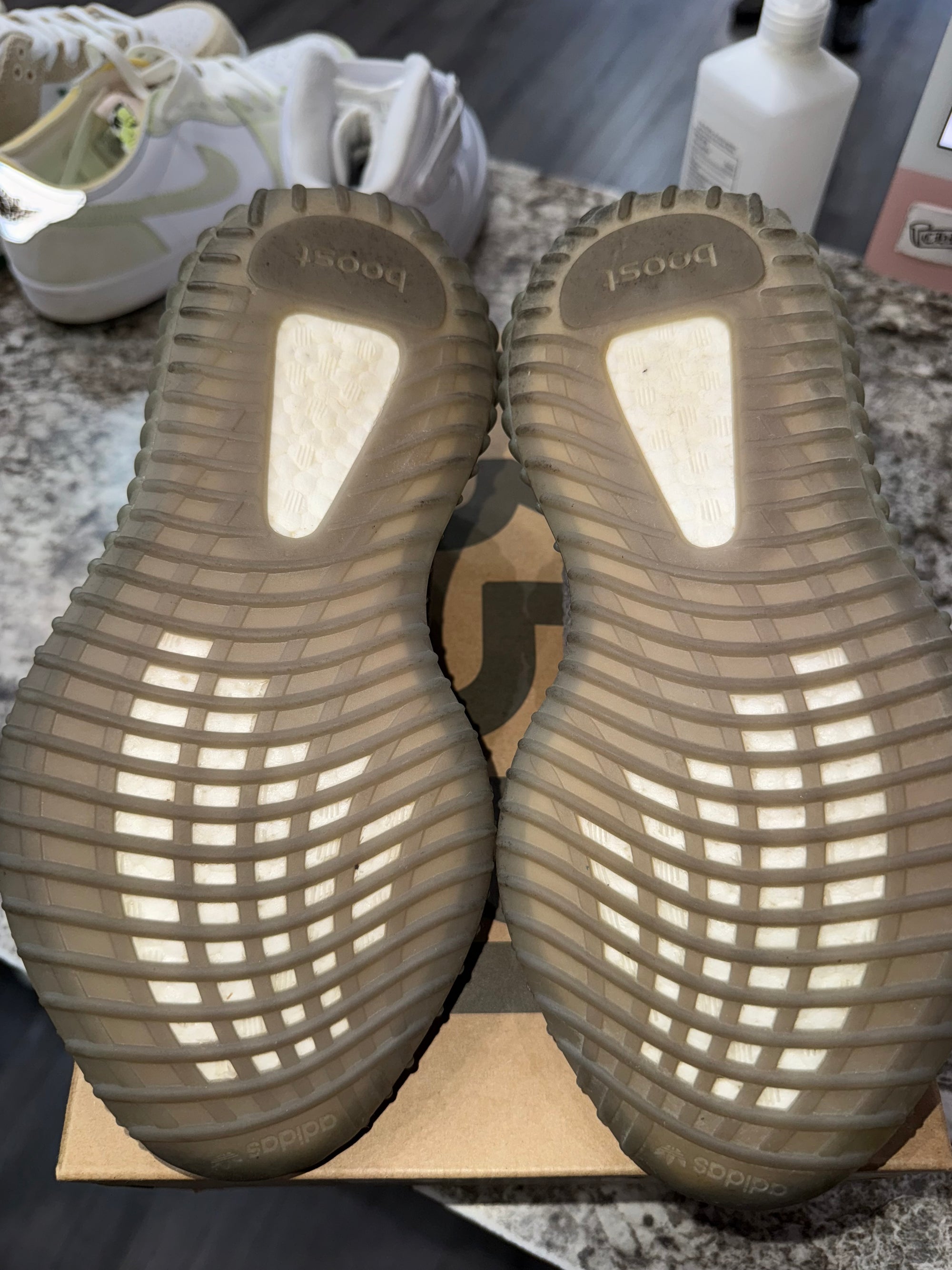 adidas Yeezy Boost 350 V2 Beluga 2.0