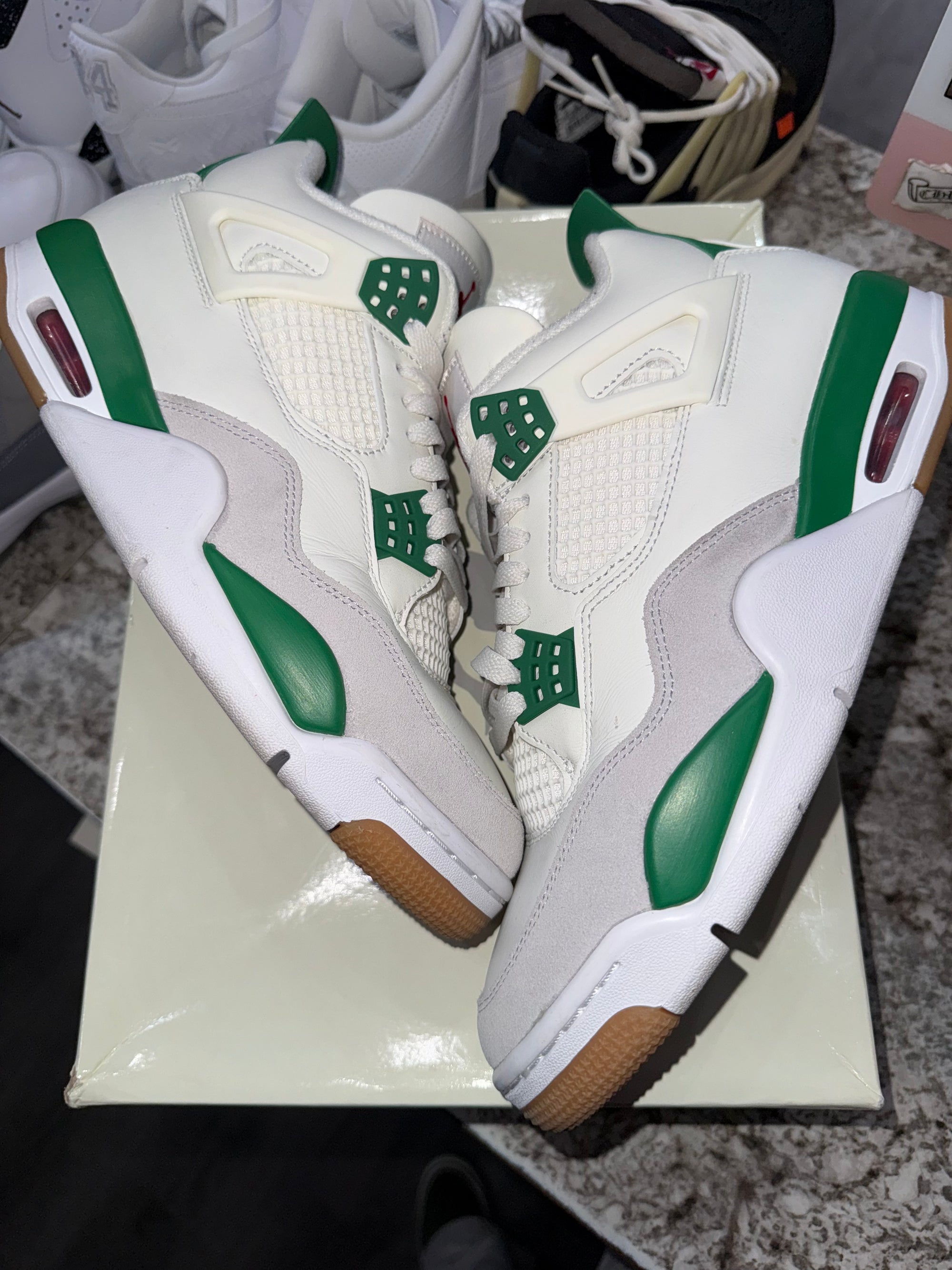 Jordan 4 Retro SB Pine Green
