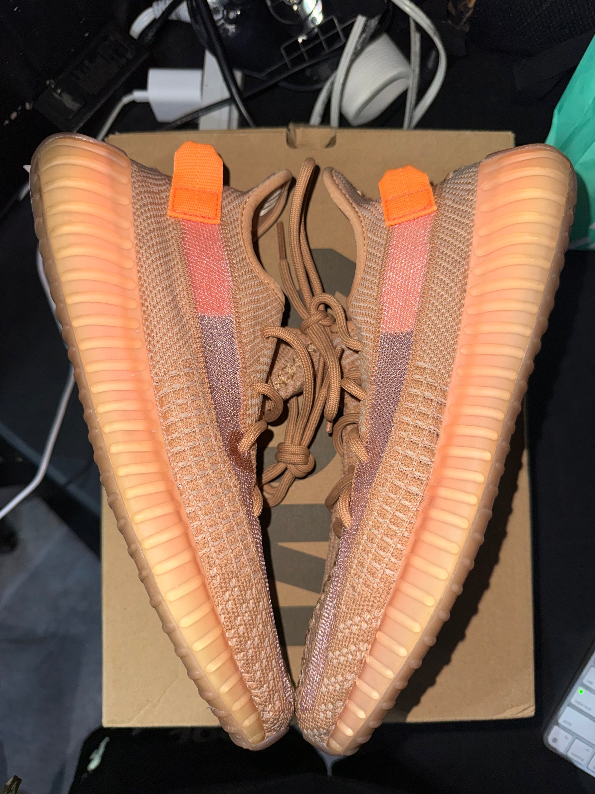 adidas Yeezy Boost 350 V2 Clay