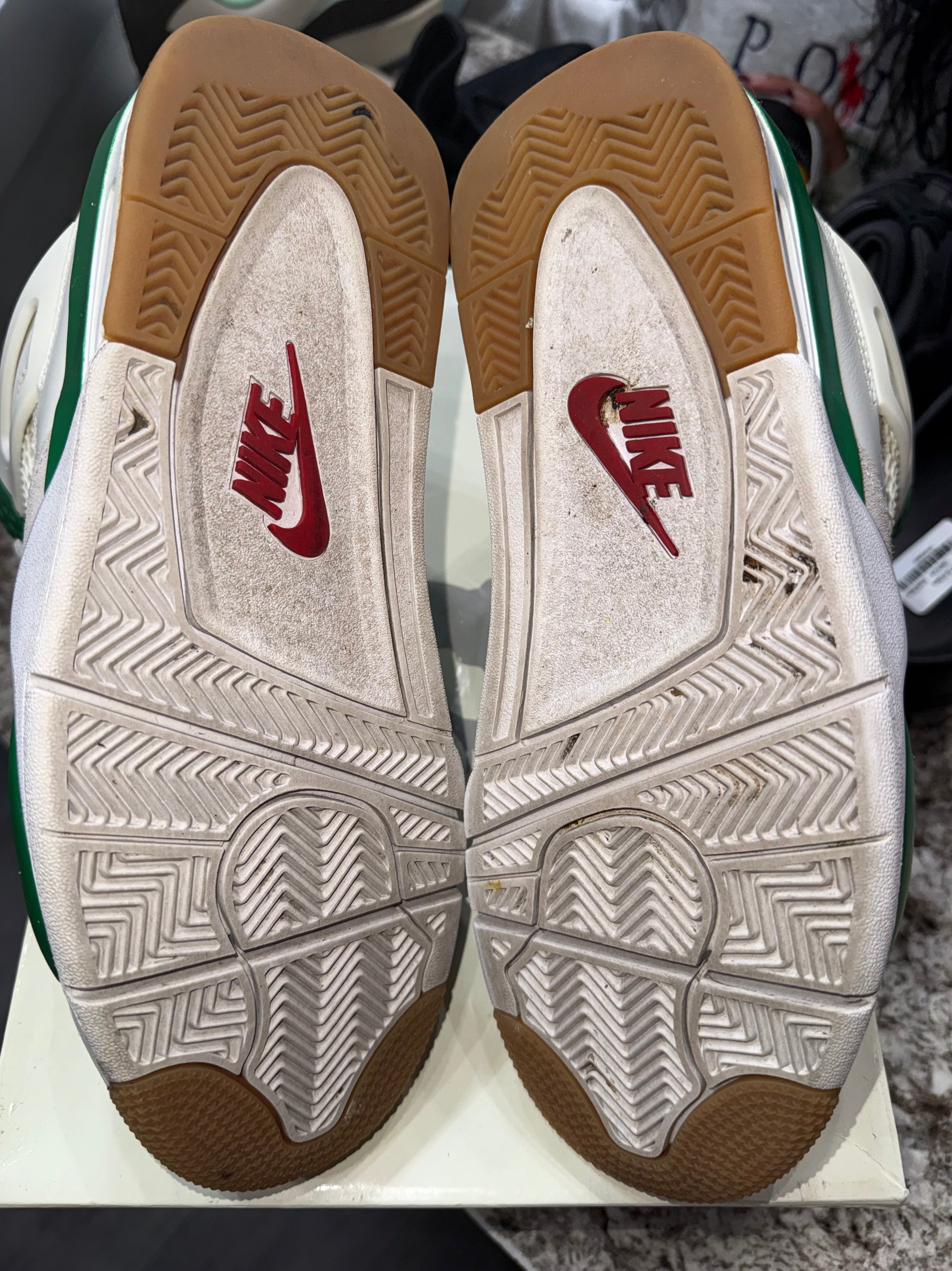 Jordan 4 Retro SB Pine Green