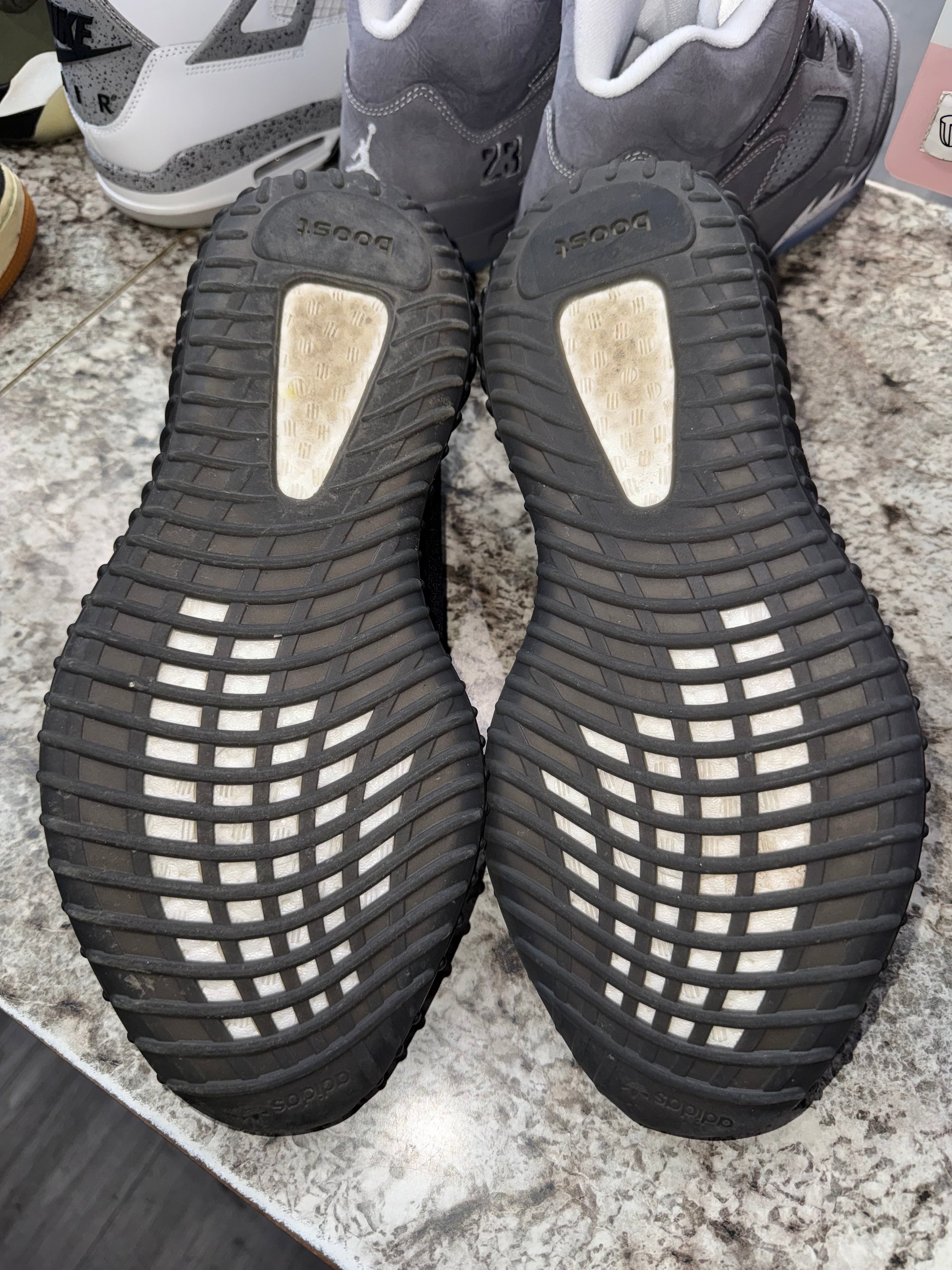 adidas Yeezy Boost 350 V2 Black Red