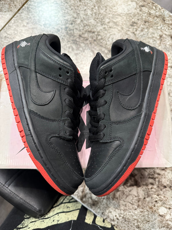 Nike SB Dunk Low Black Pigeon (DAMAGED BOX)