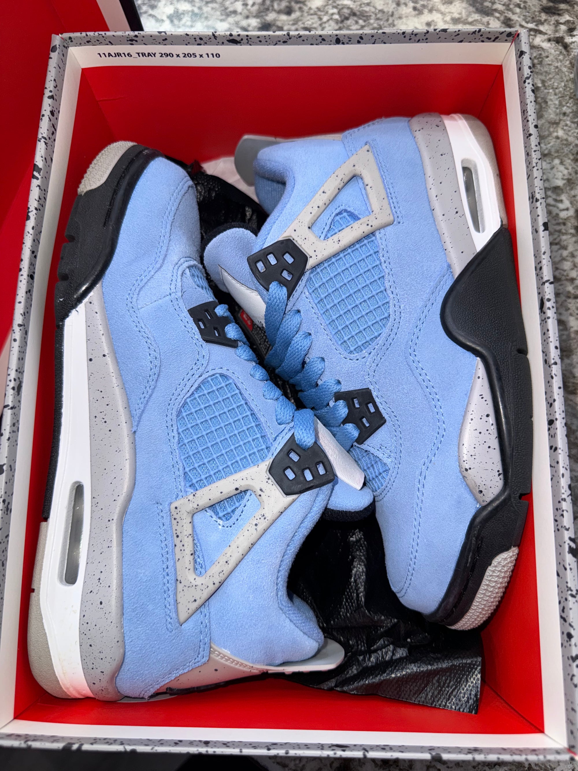 Jordan 4 Retro University Blue (GS)